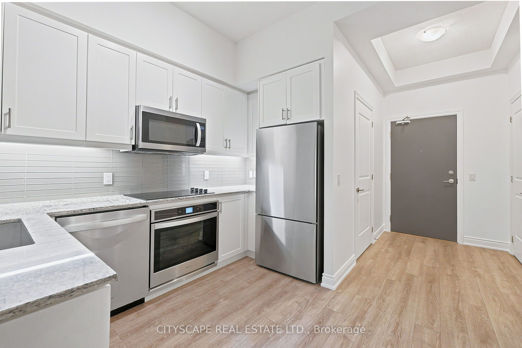 9618 Yonge Street 1210