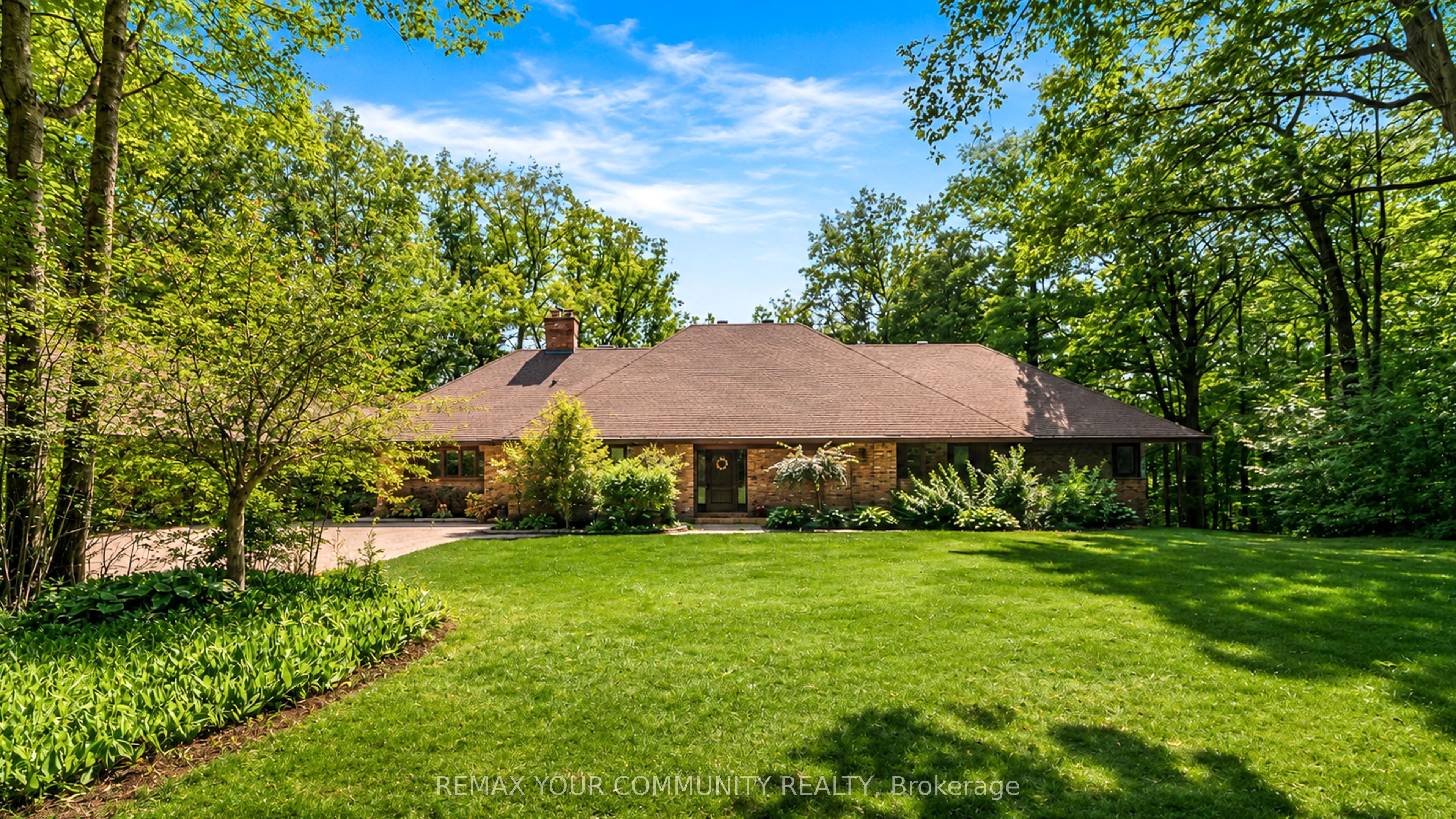 76 Trailwood Crescent