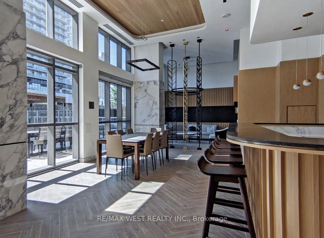 65 Annie Craig Drive 501