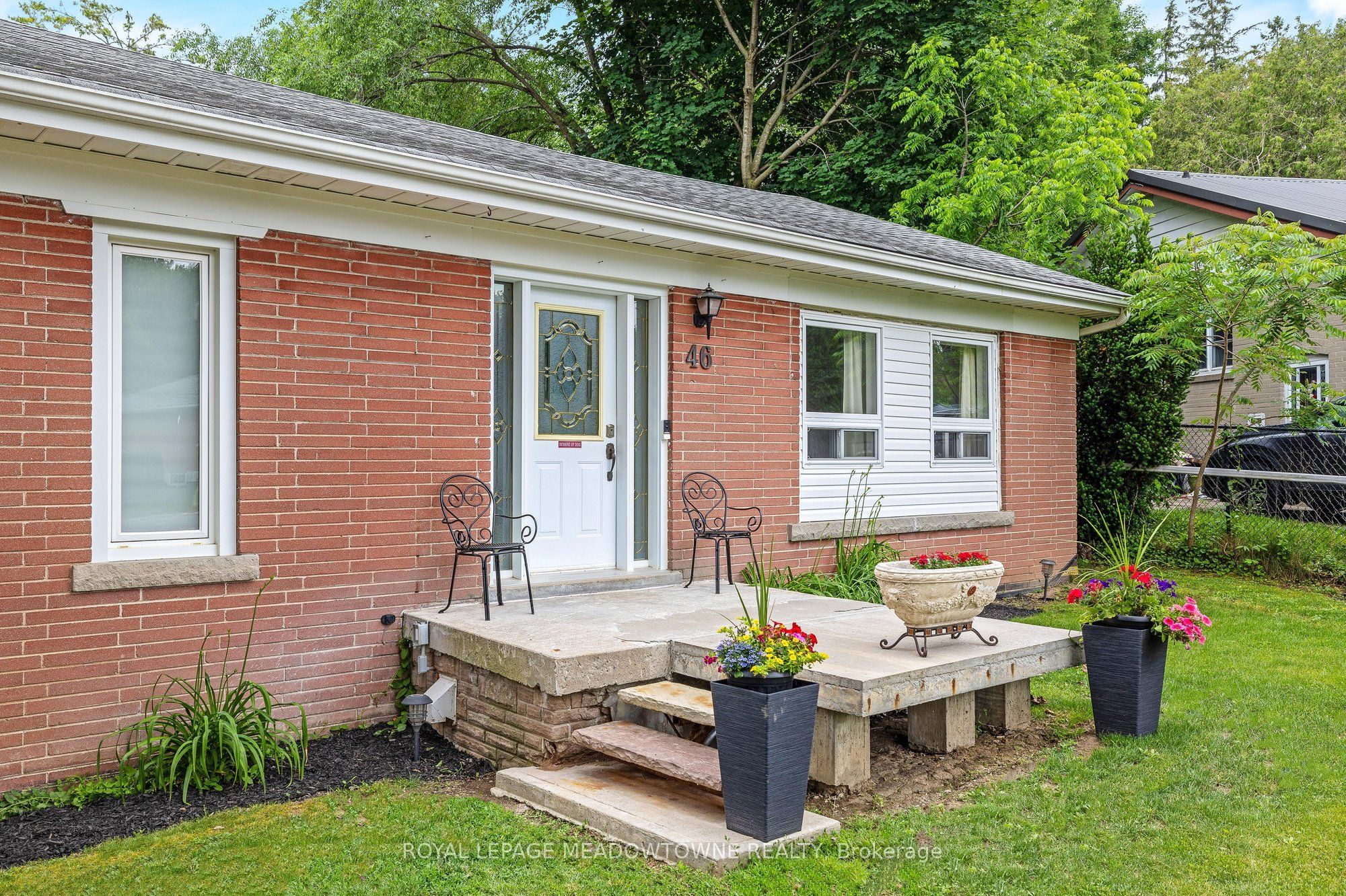 46 Hewson Crescent