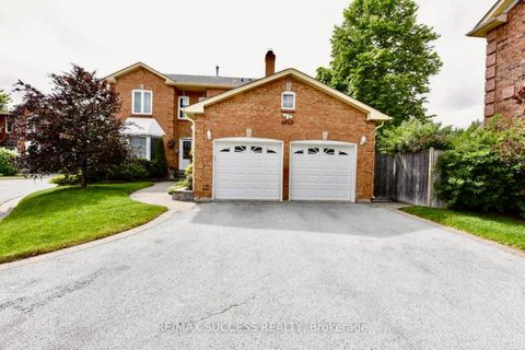 6643 Mockingbird Lane Mississauga ON L5N 5K2