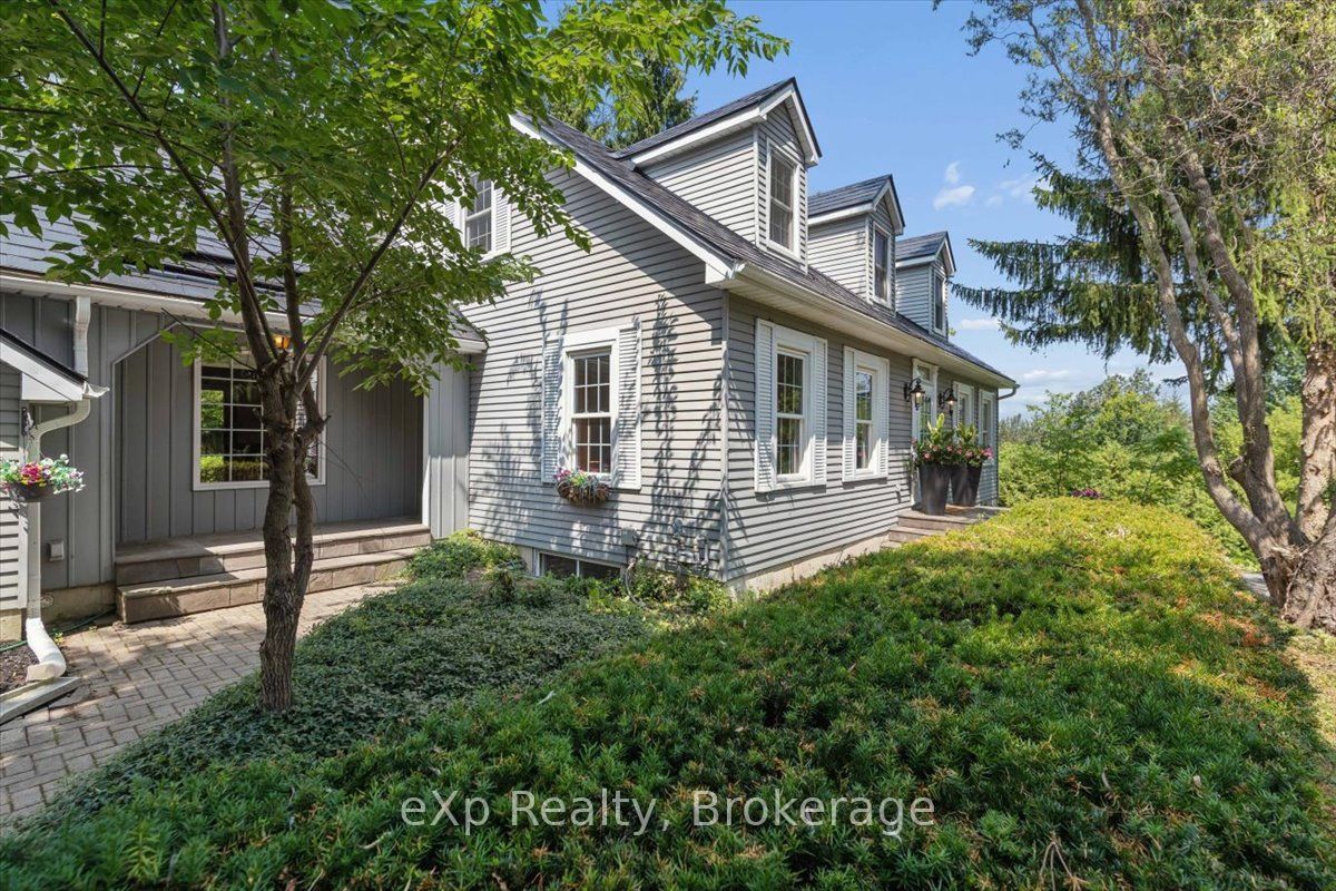 2039 Blacklock Street