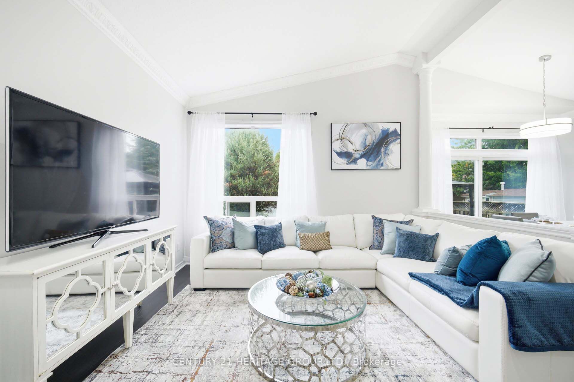 46 Snowy Meadow Avenue