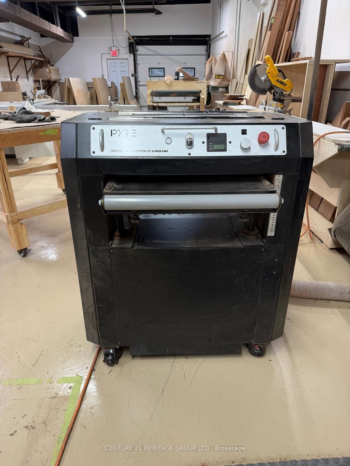 1700 Brampton Street N 2