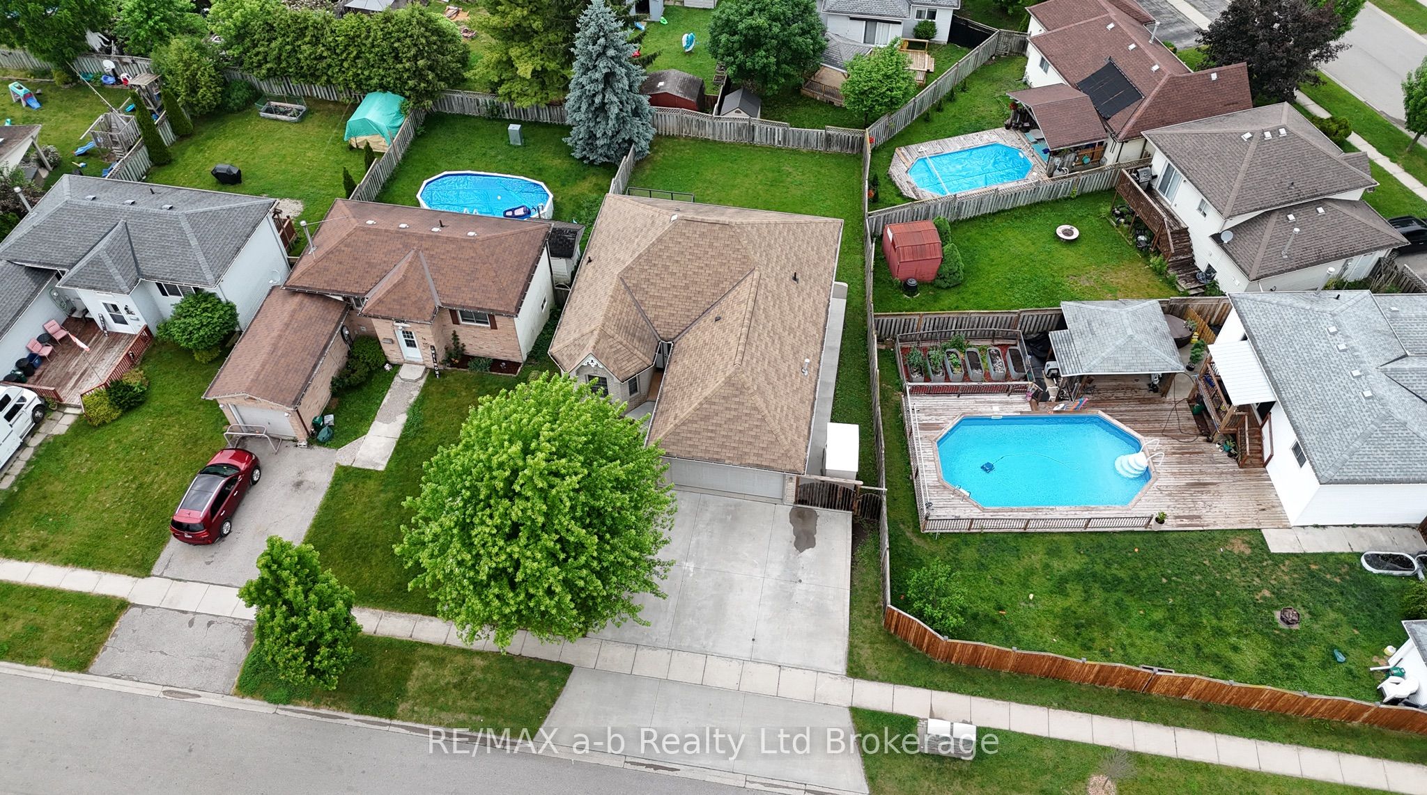 54 PEBBLE BEACH Court