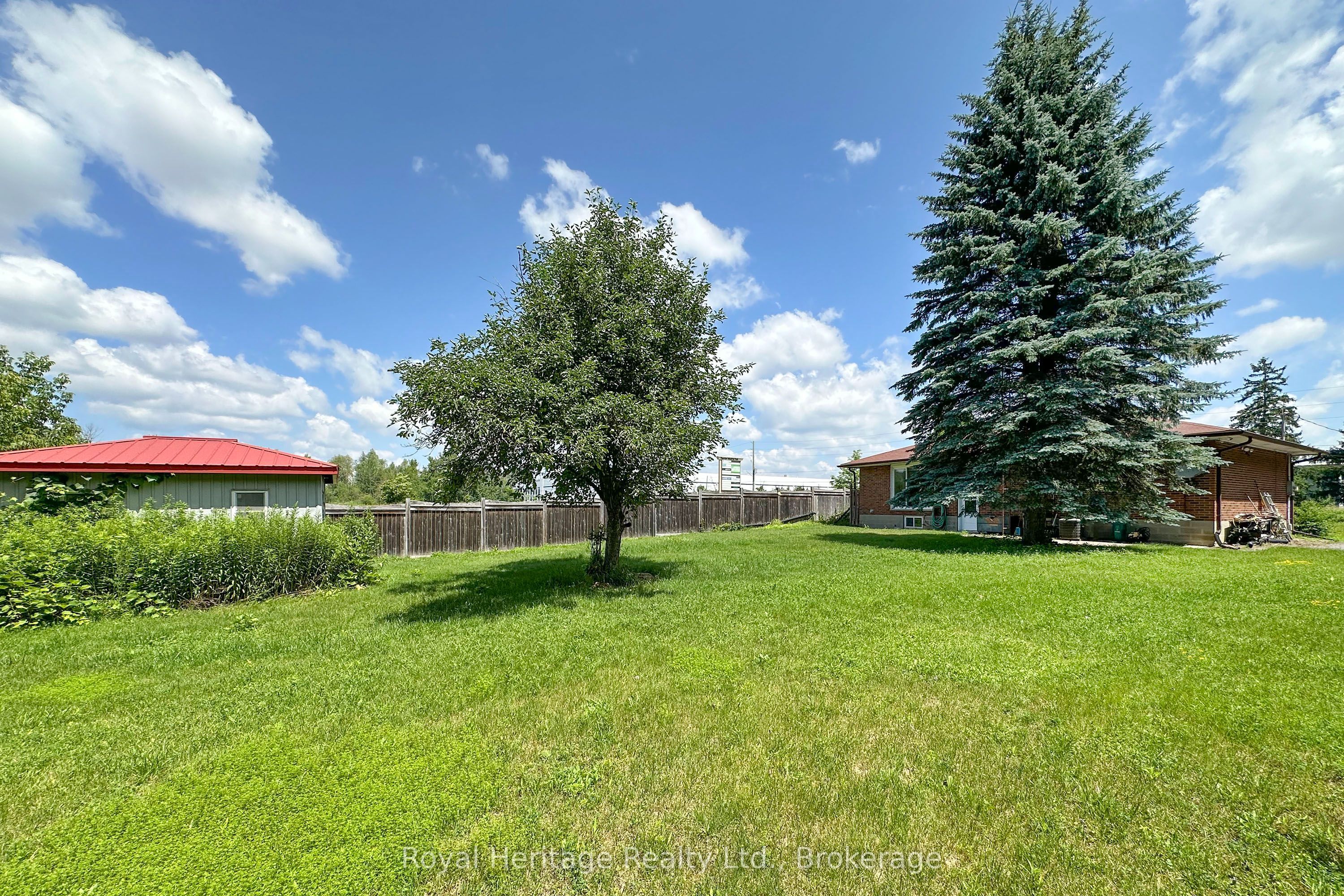 1464 Thornton Road N