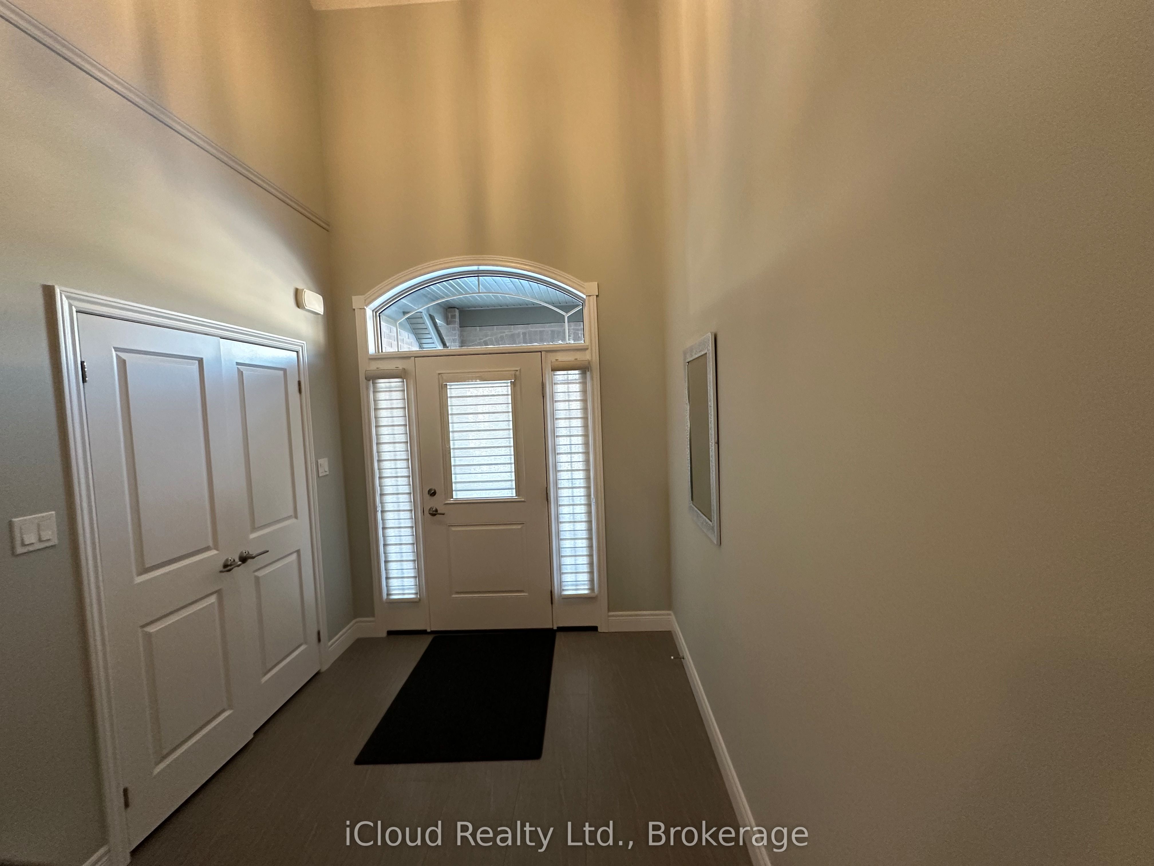 106 Queensgate Crescent