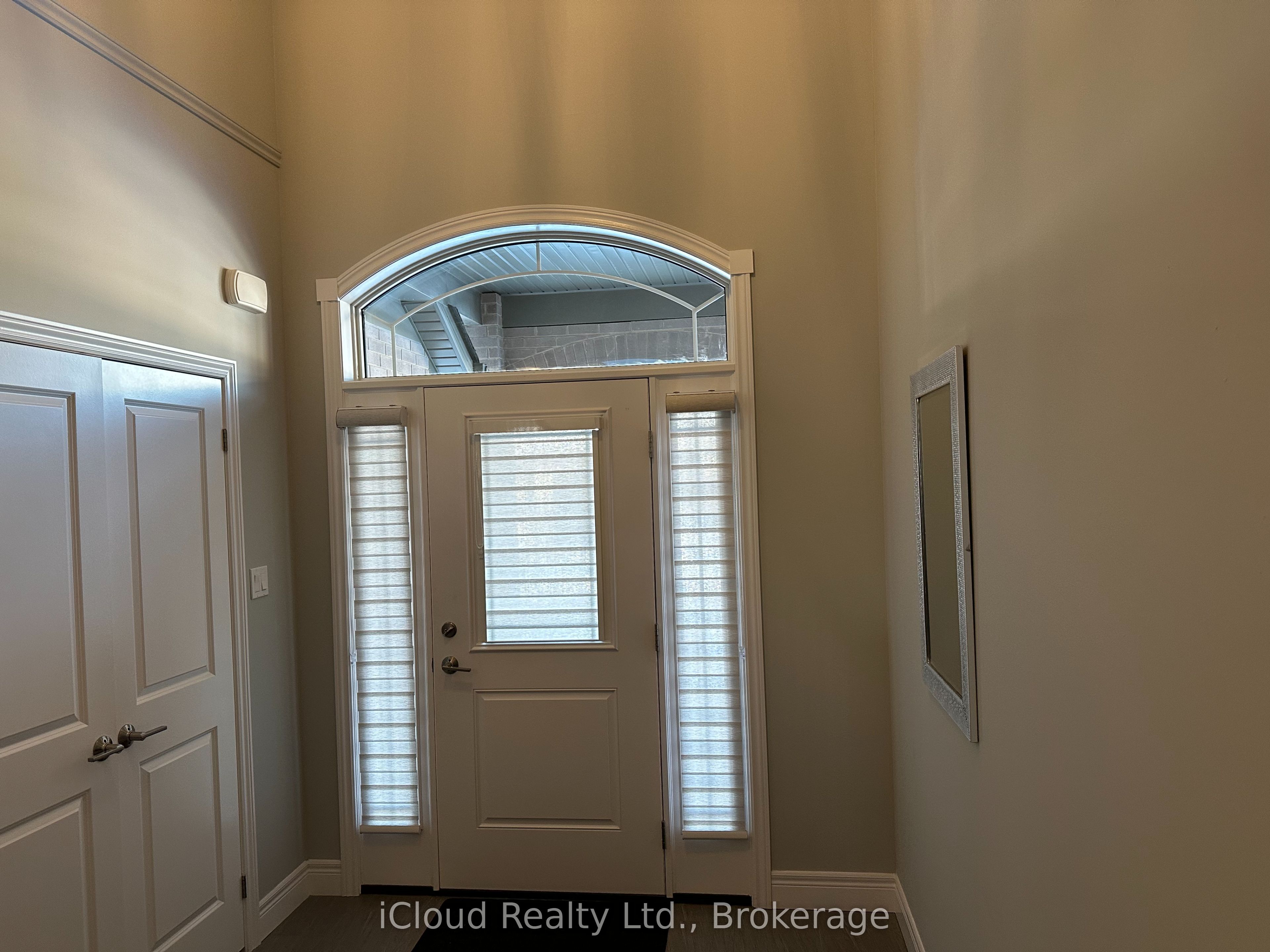 106 Queensgate Crescent