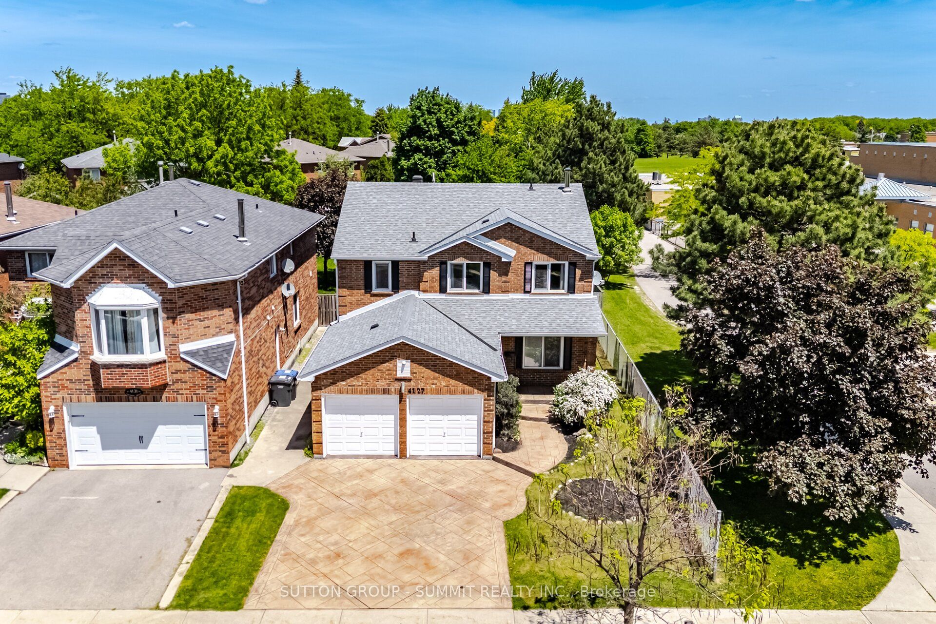 4127 COLONIAL Drive