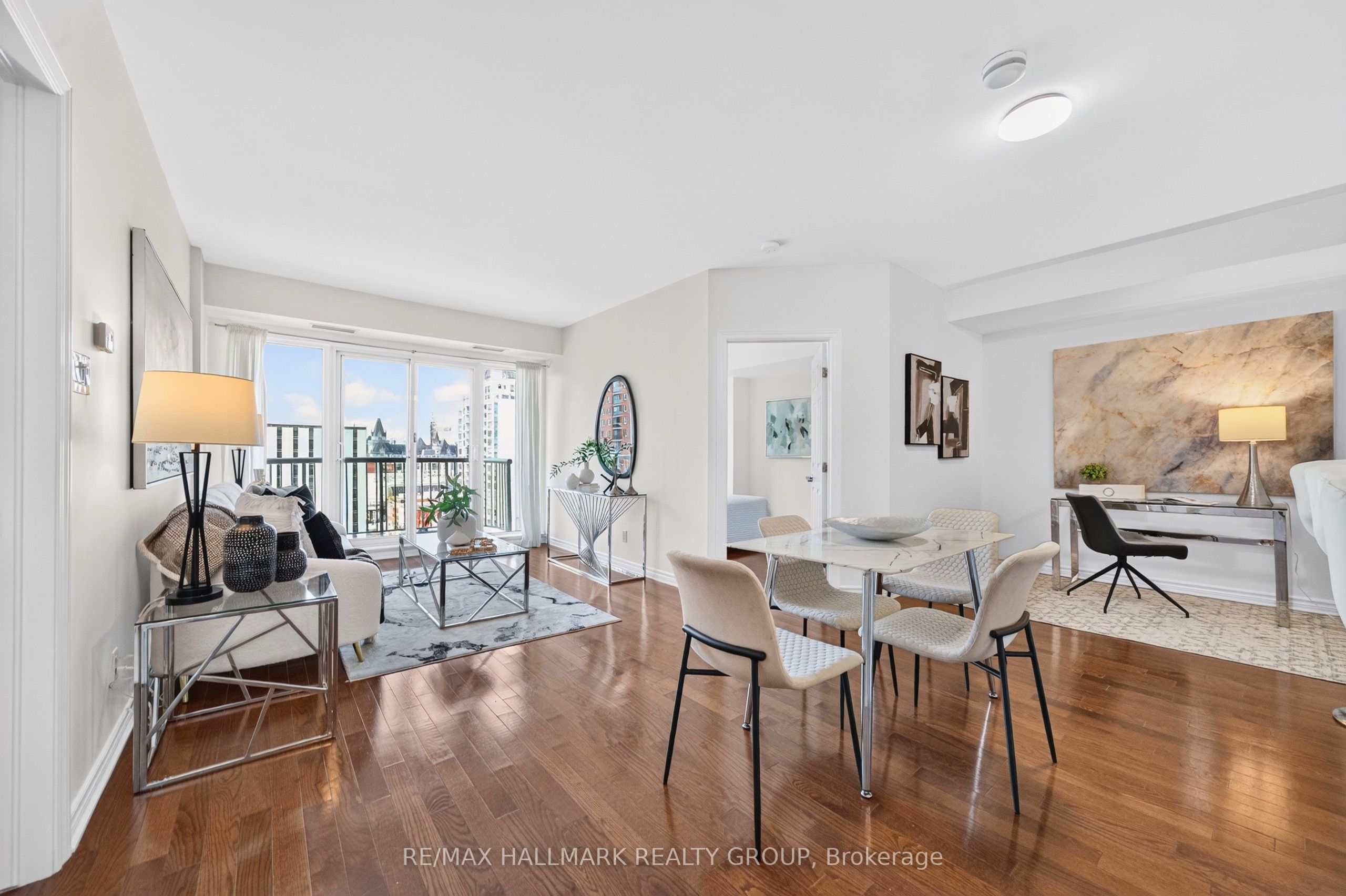 200 Rideau Street 1405