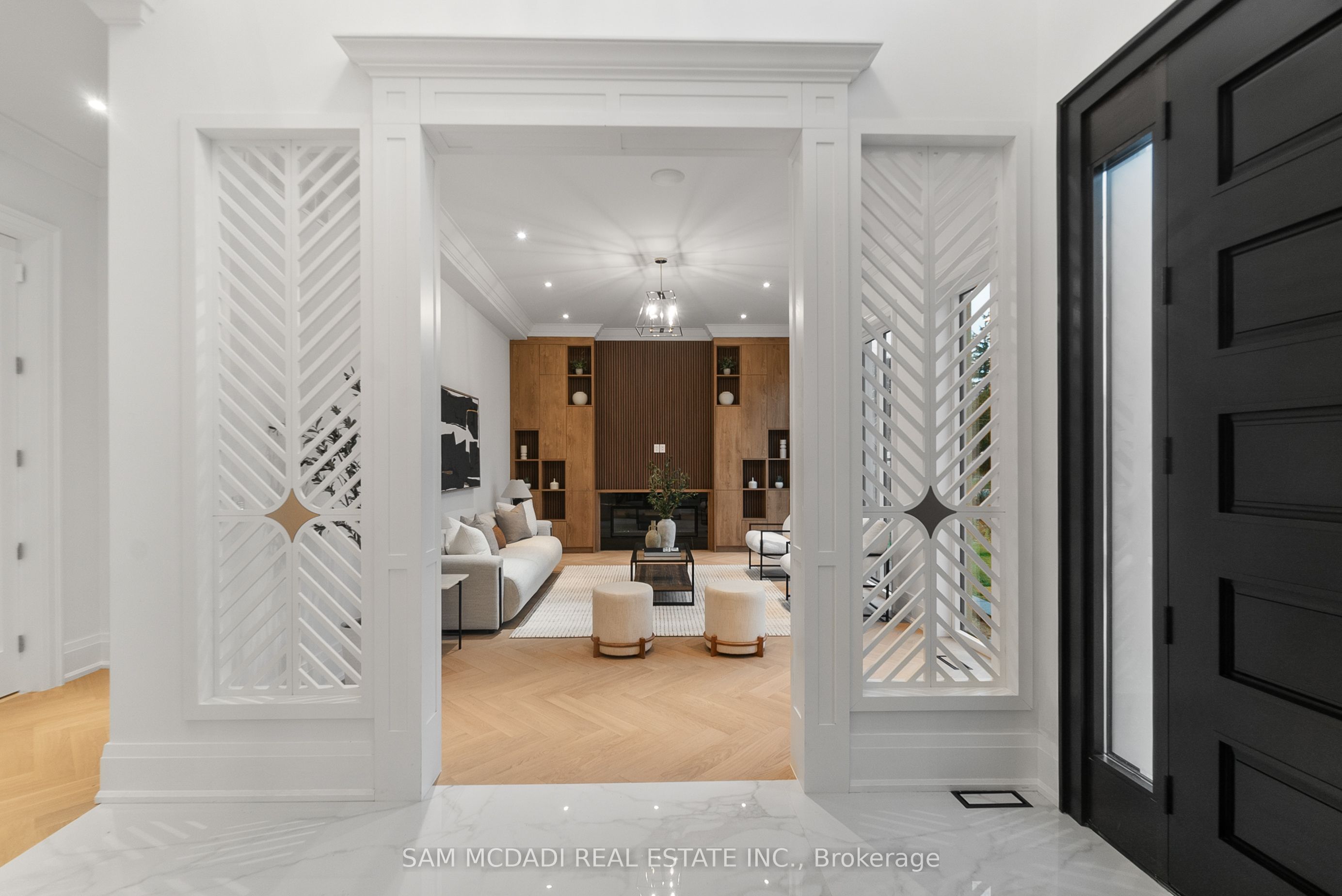 84 Pebbleridge Place