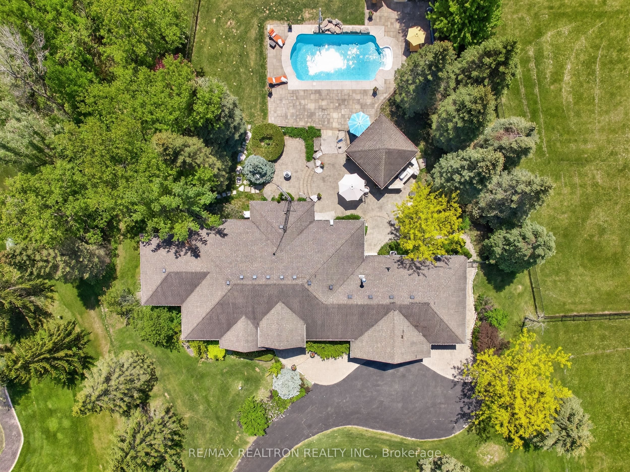 23 Fairbairn Gate