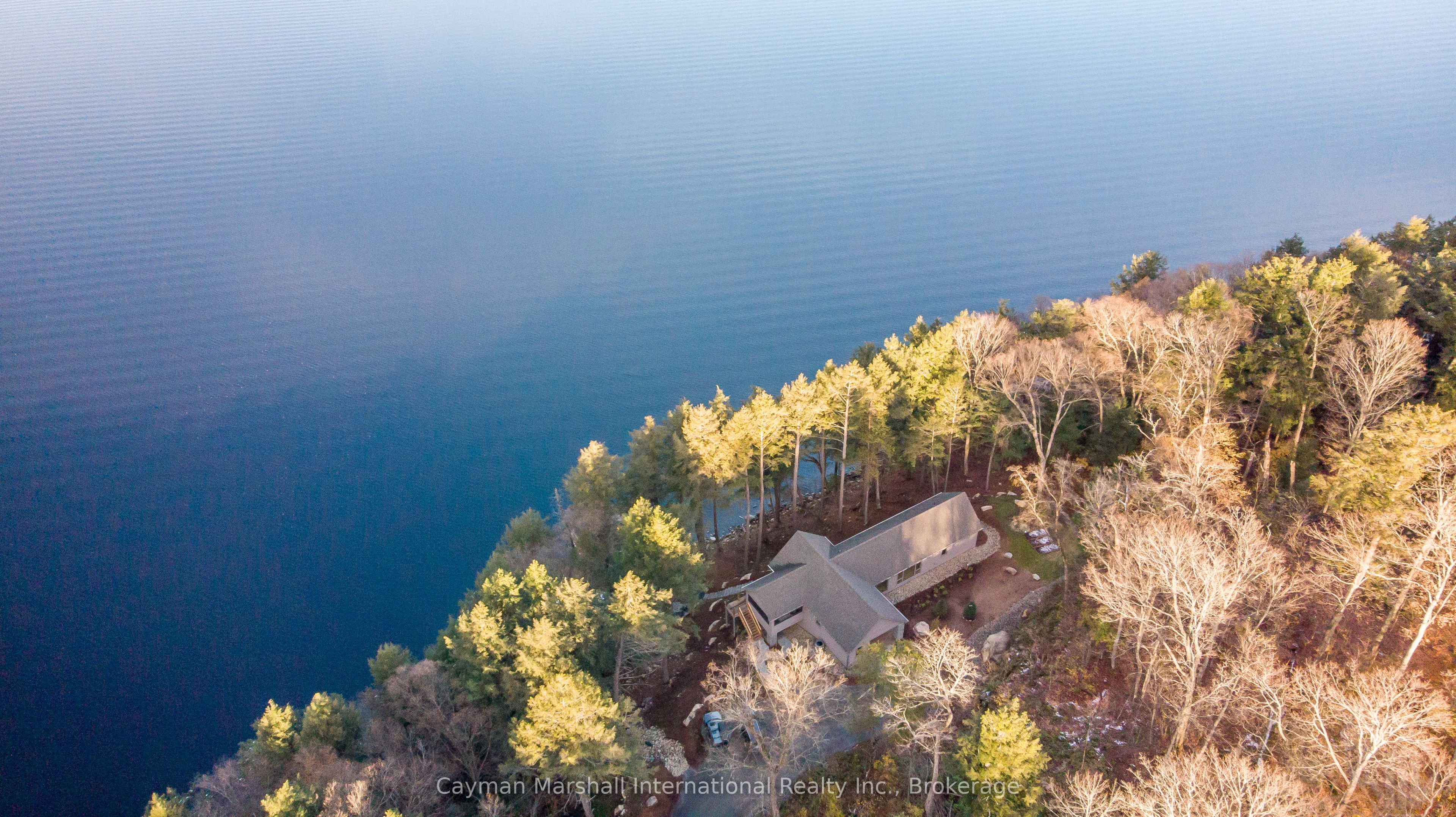 124 Claren Crescent