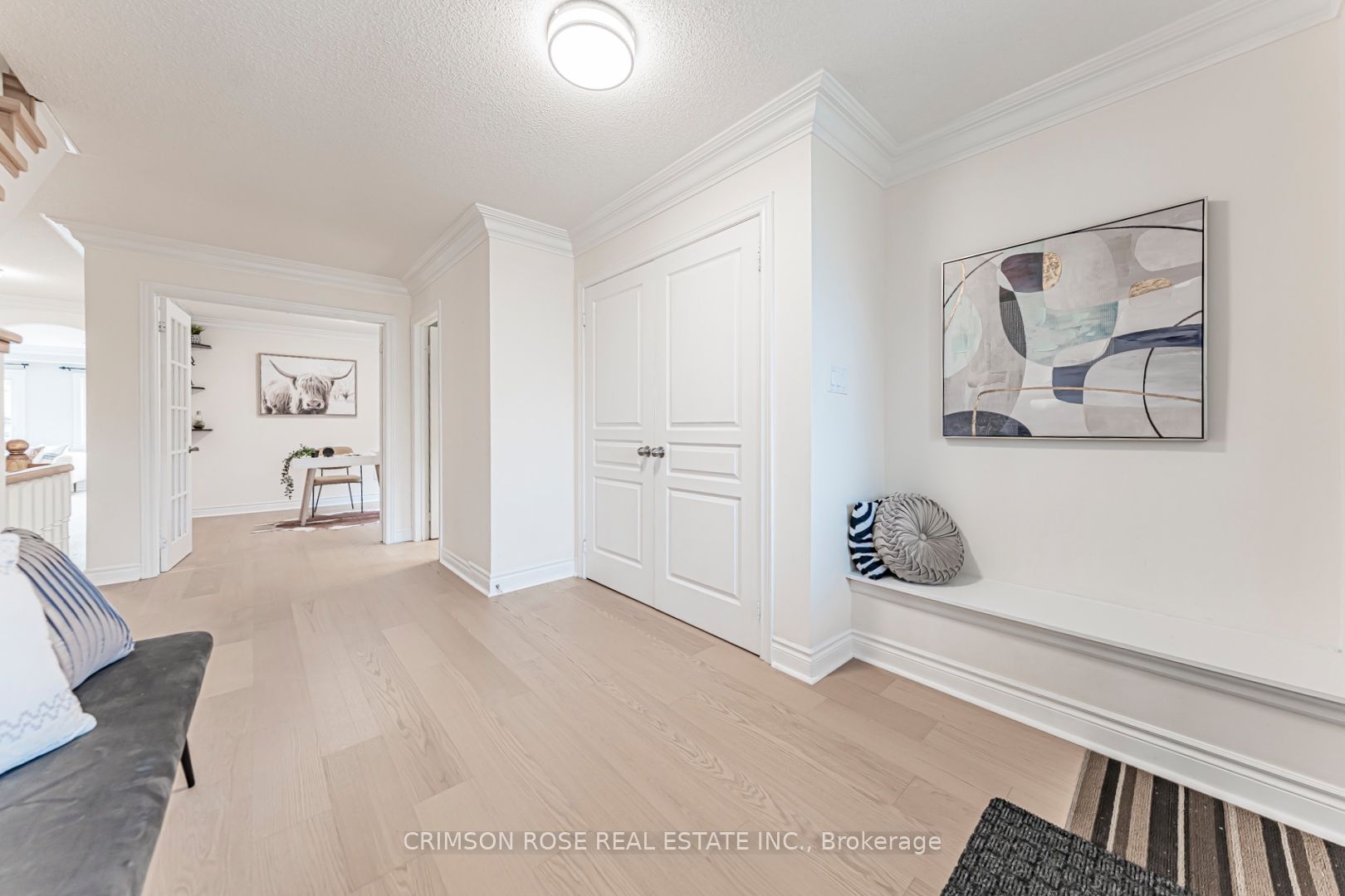489 Ravineview Way