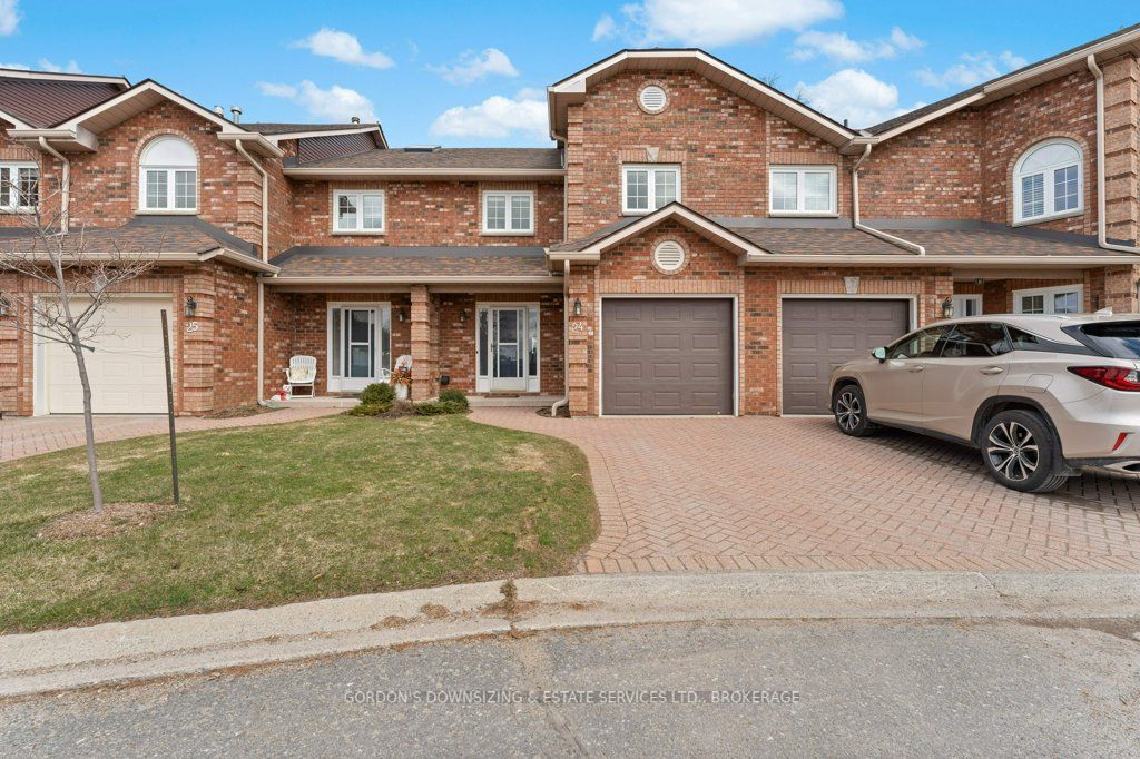 1098 King Street W 24