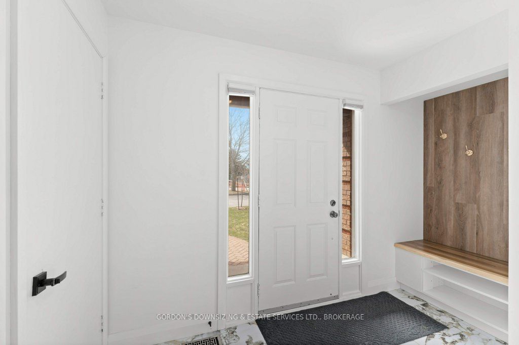 1098 King Street W 24