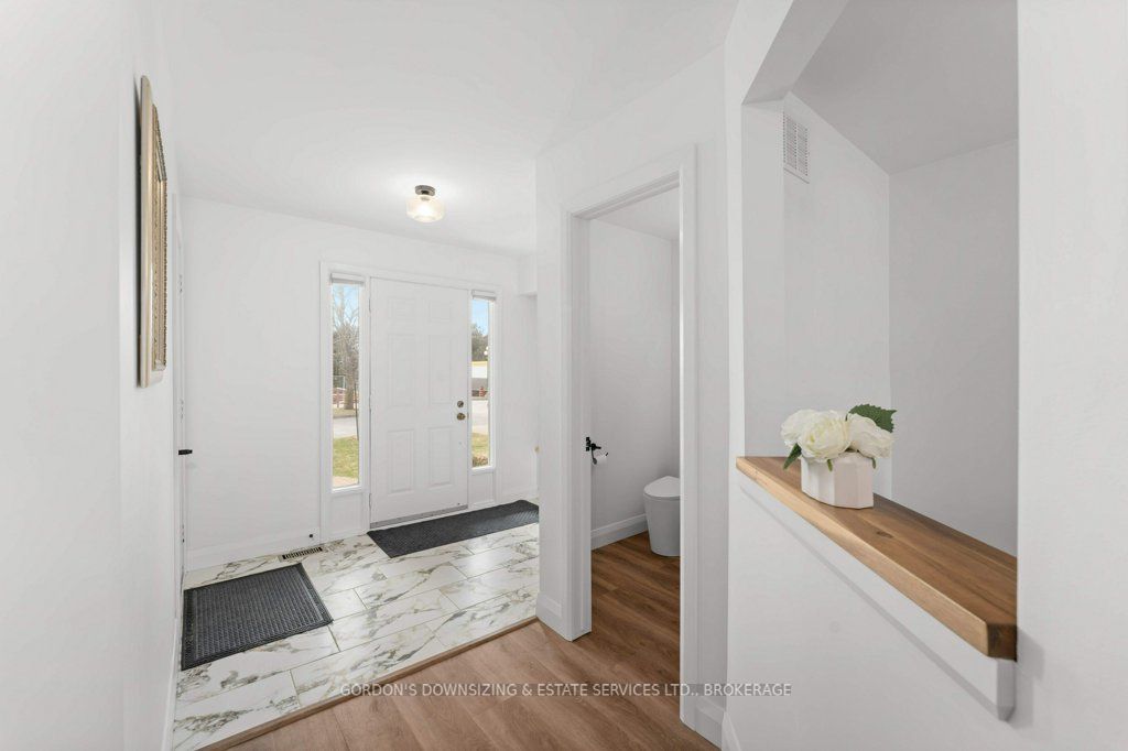 1098 King Street W 24