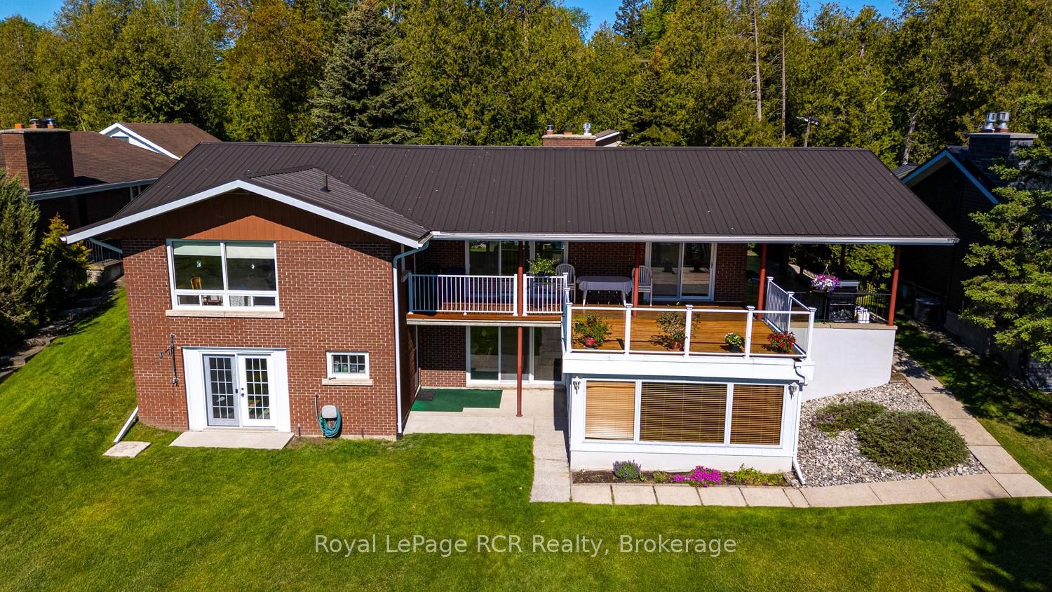 405 Balmy Beach Road