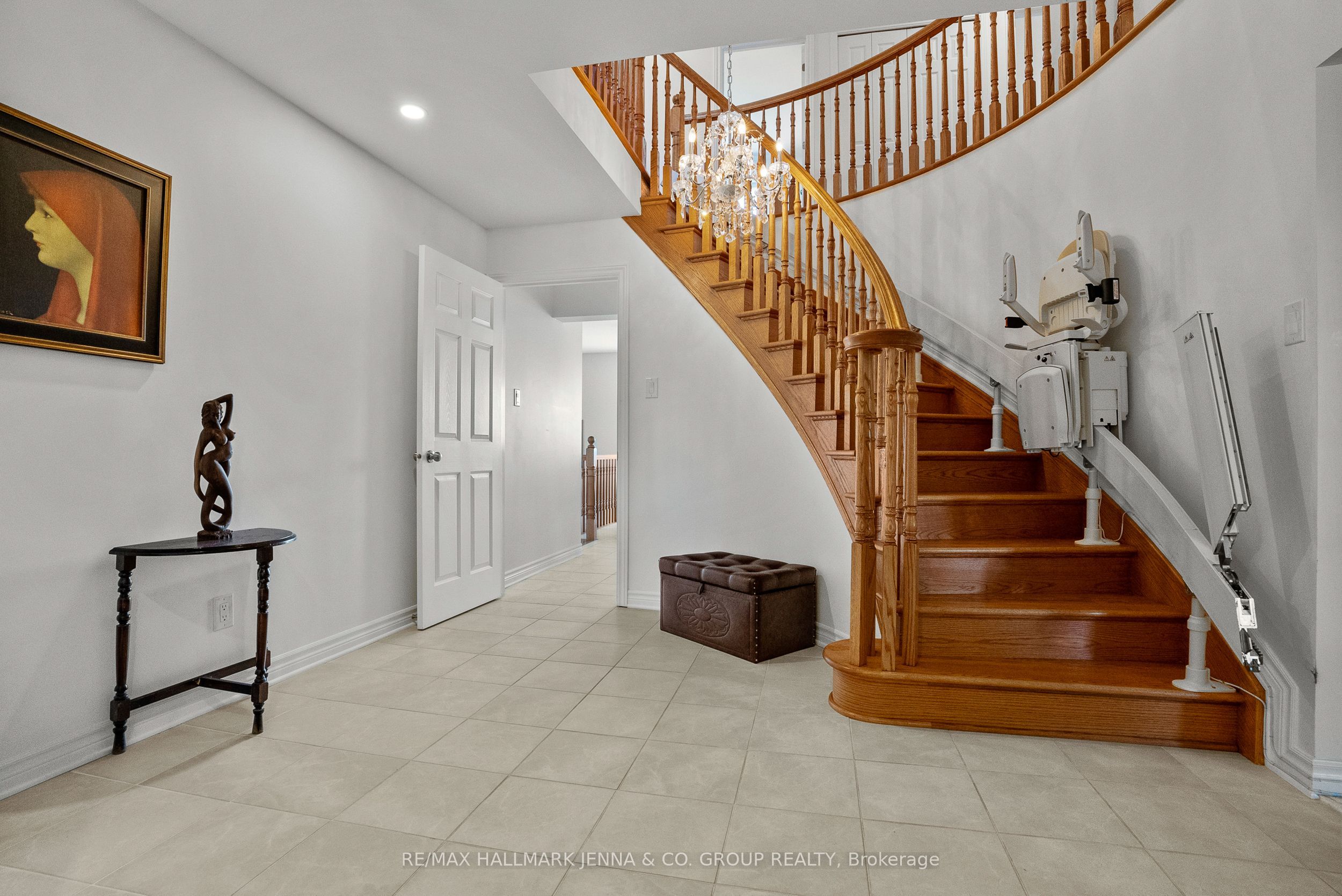 43 Elke Drive