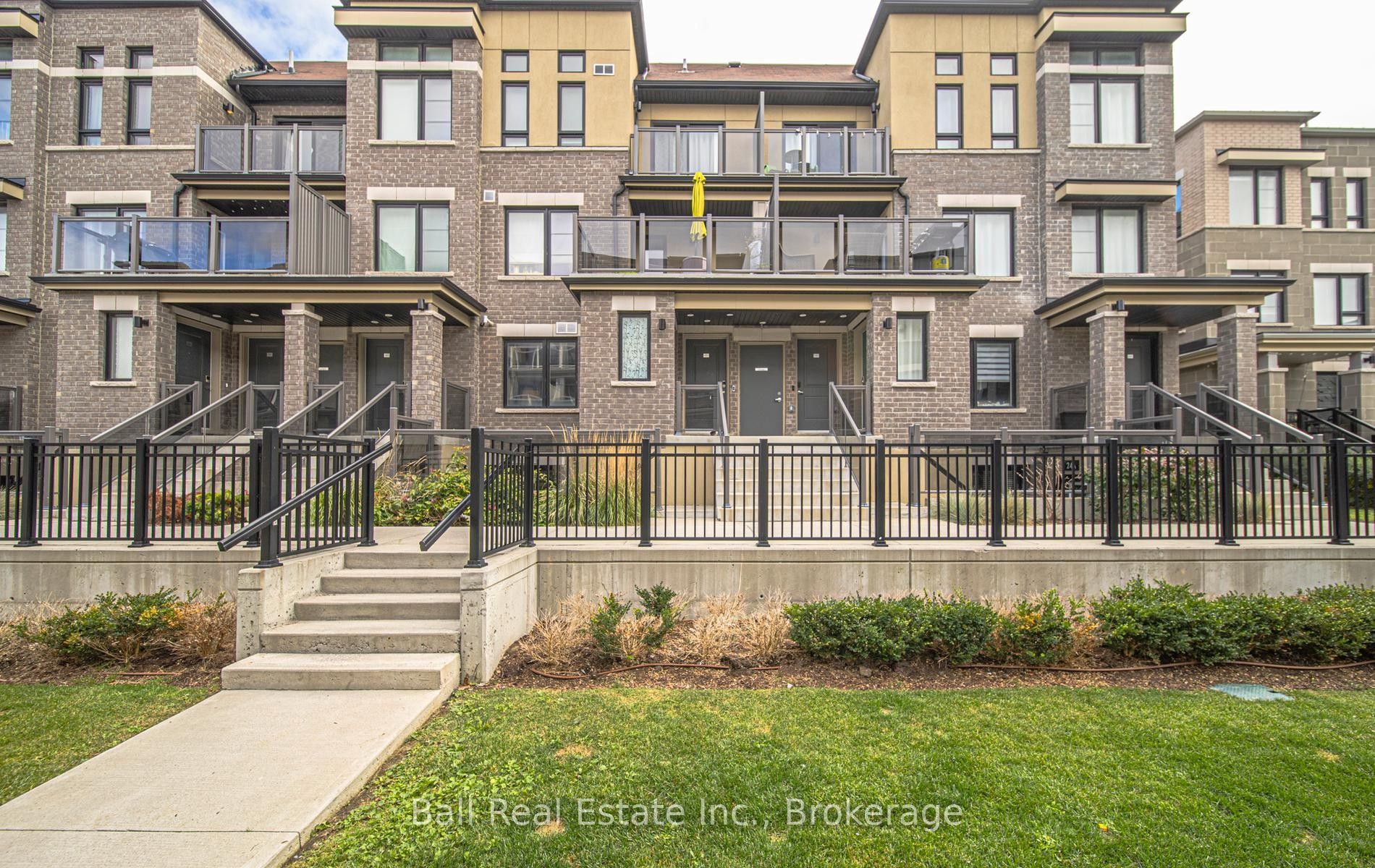 26D Lookout Drive 13