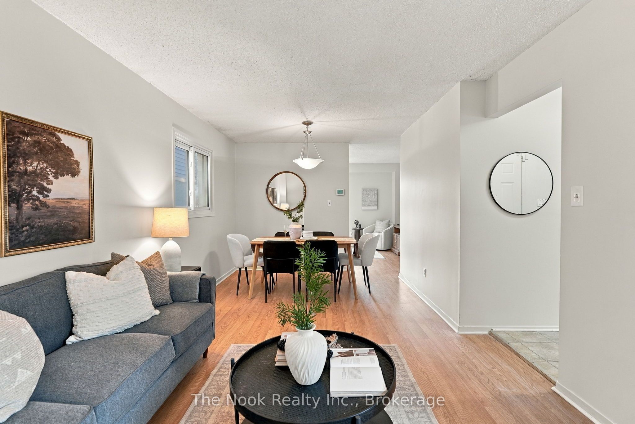 27 Field Crescent