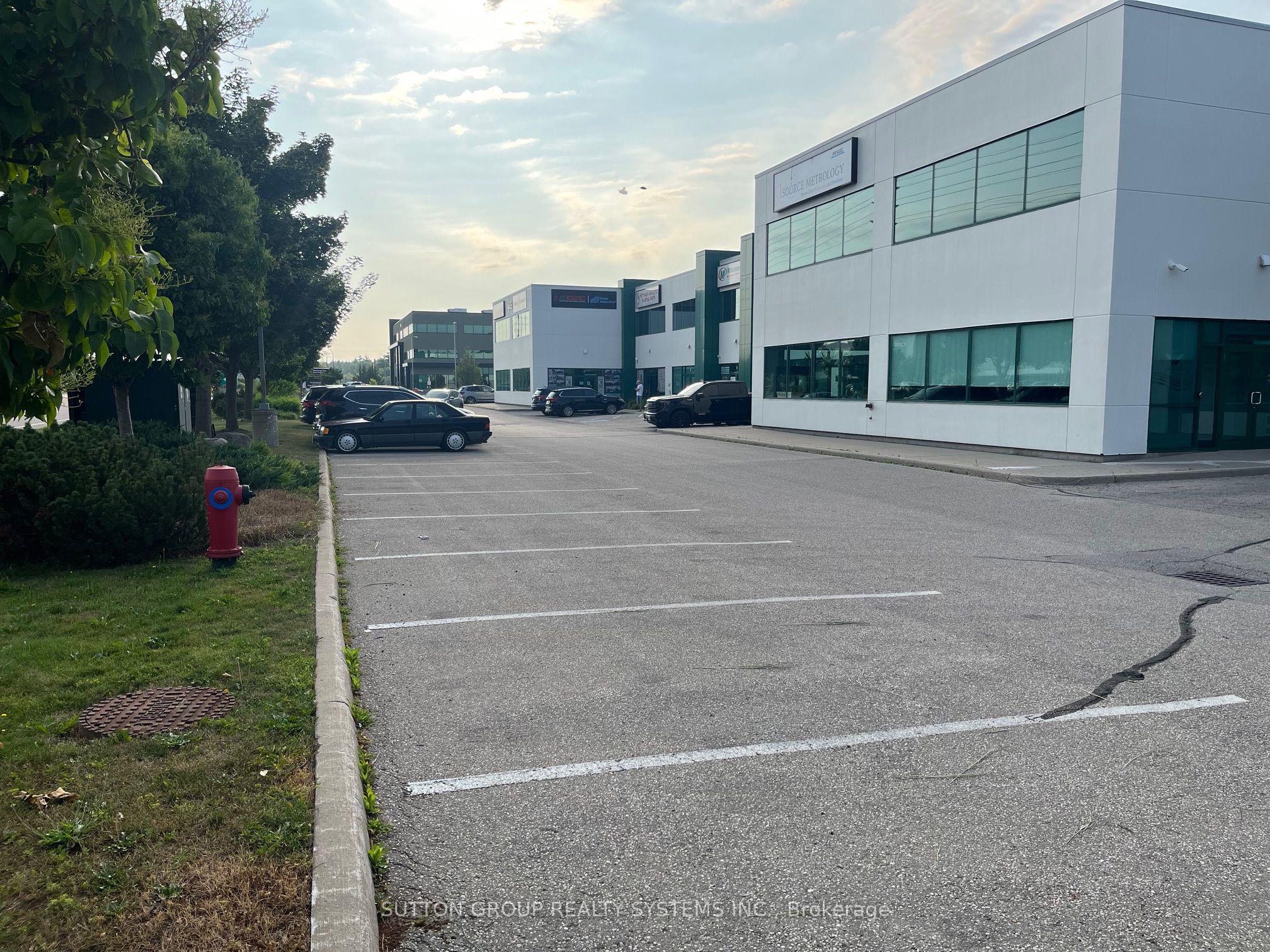 465 Pinebush Road S 4