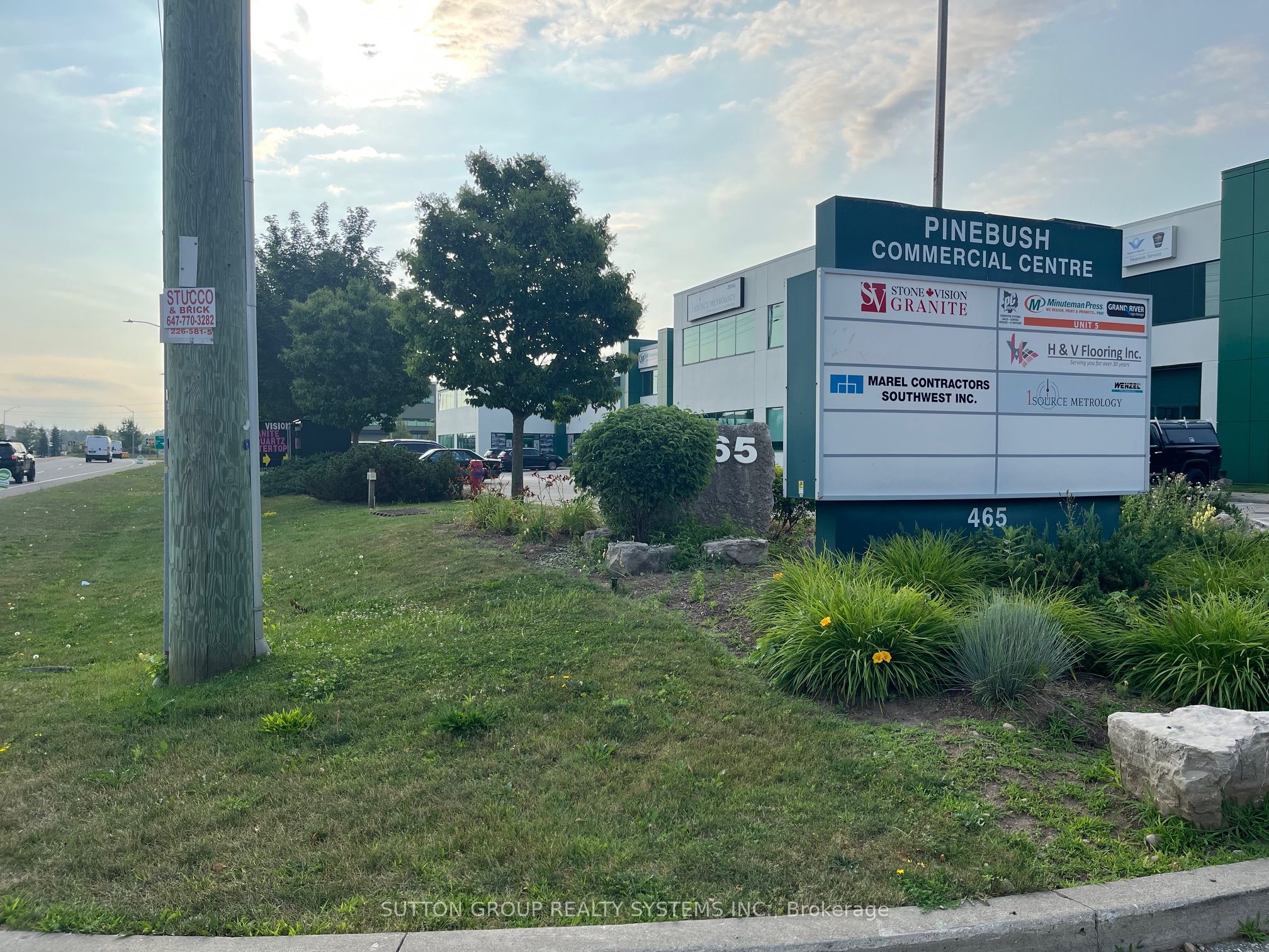 465 Pinebush Road S 4