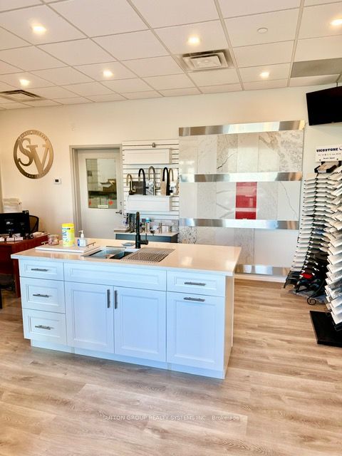 465 Pinebush Road S 4