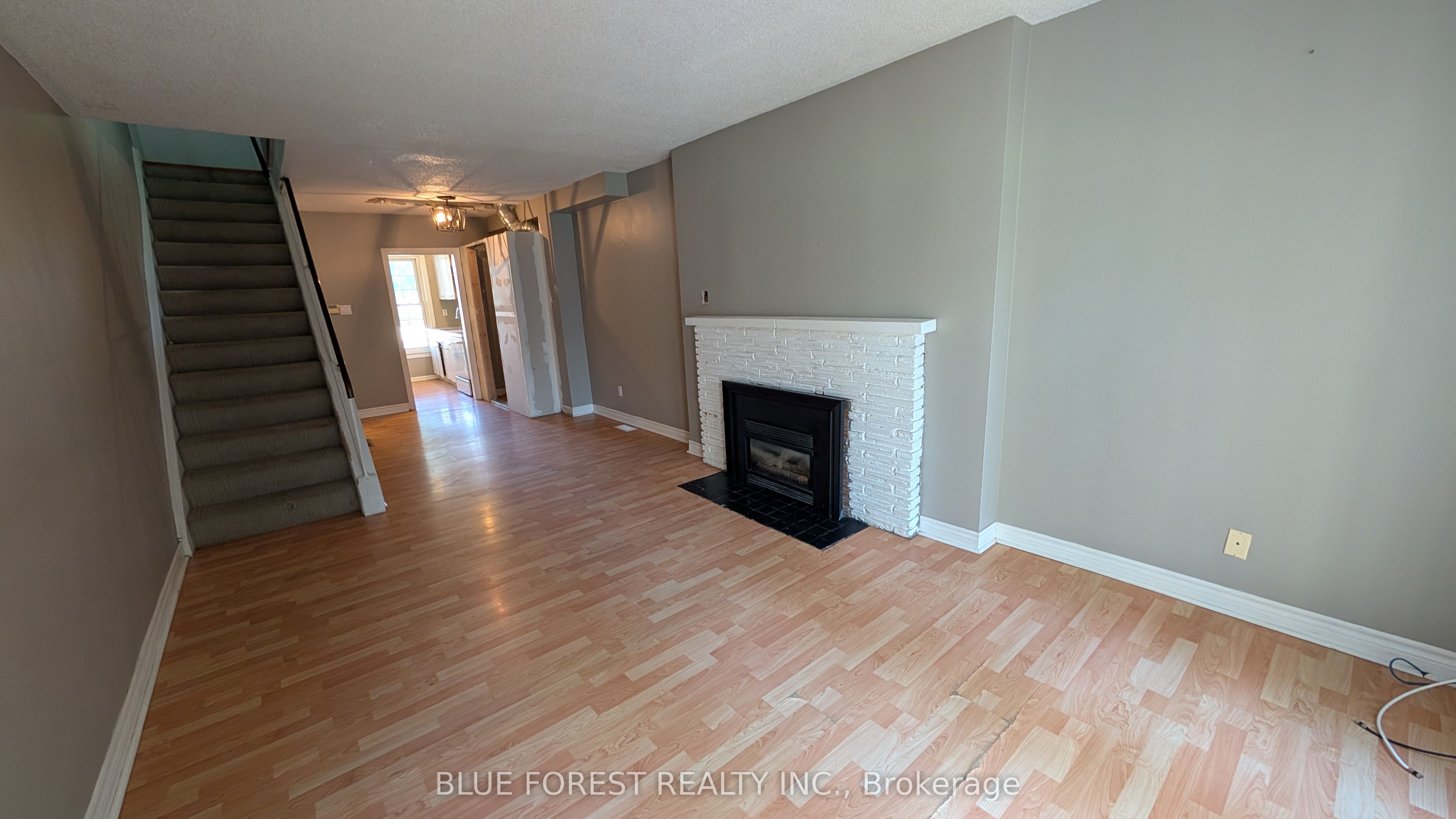 36 Arbour Glen Crescent