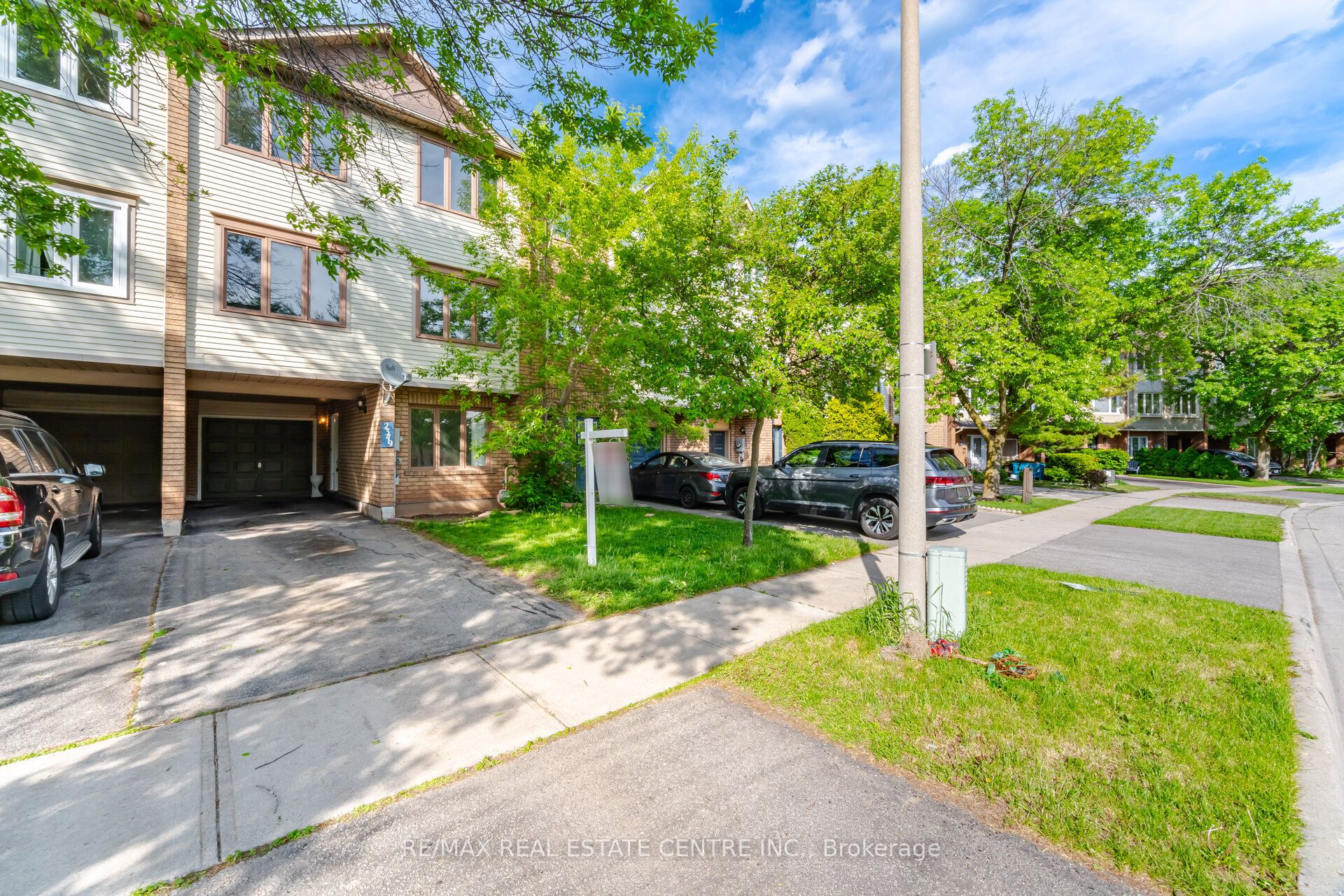 2349 Strawfield Court