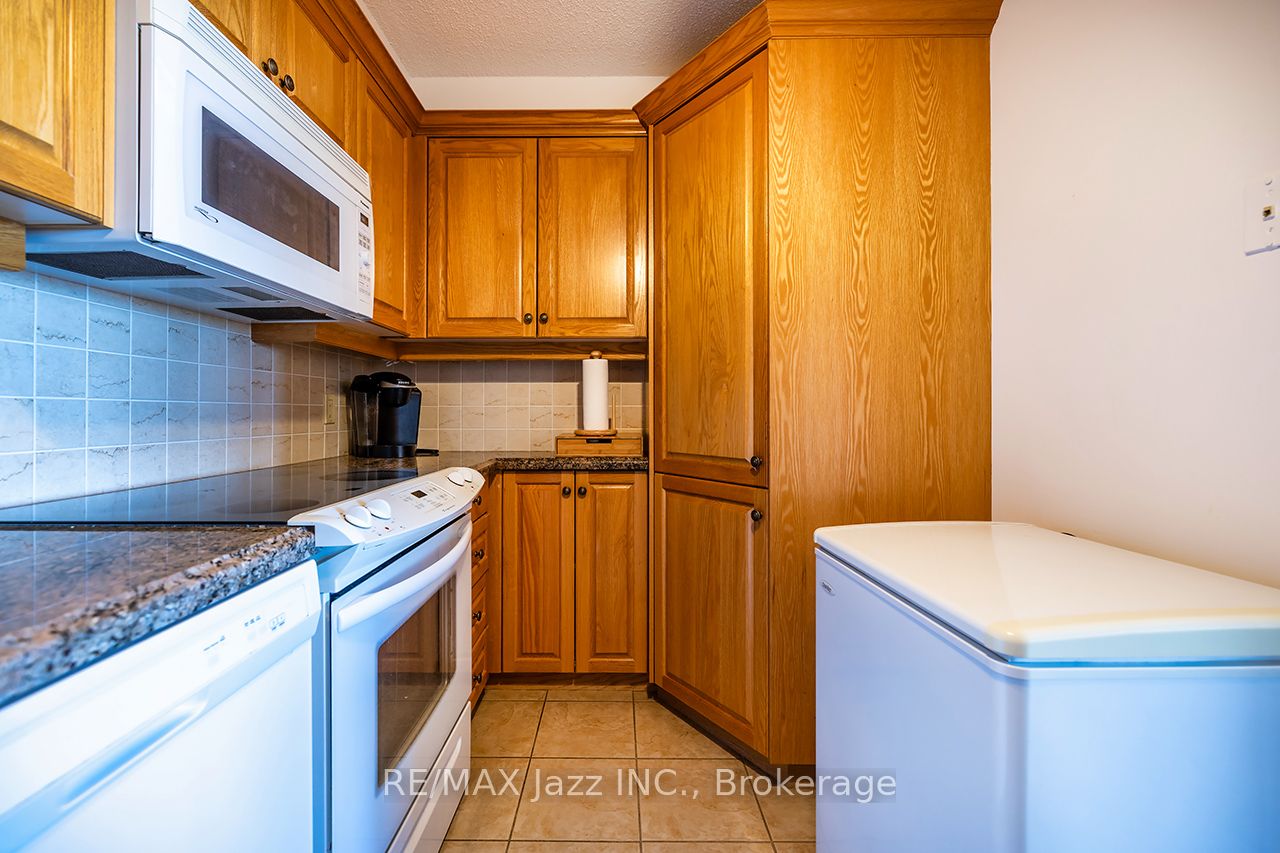 55 William Street E Ph 7