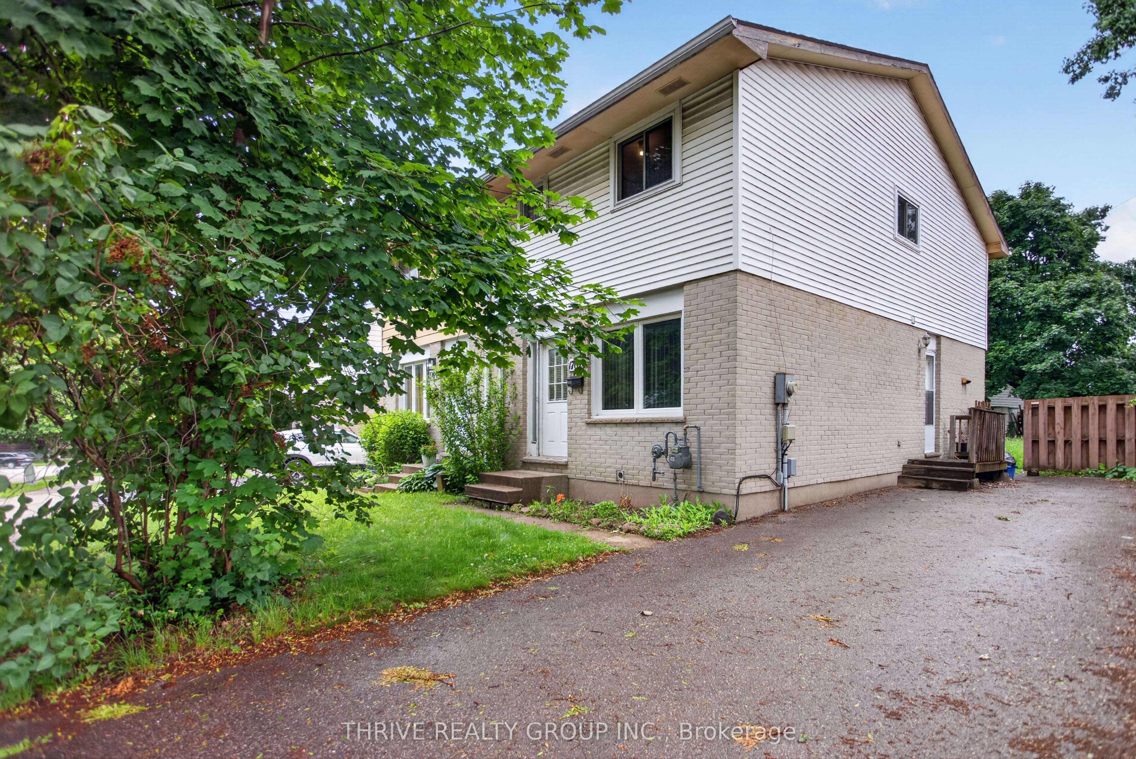 1762 Aldersbrook Road