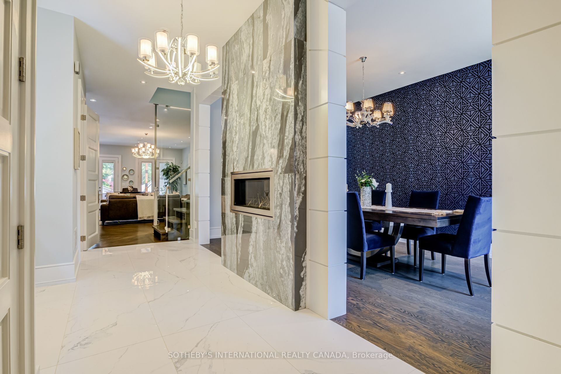 29 Oakwood Avenue S