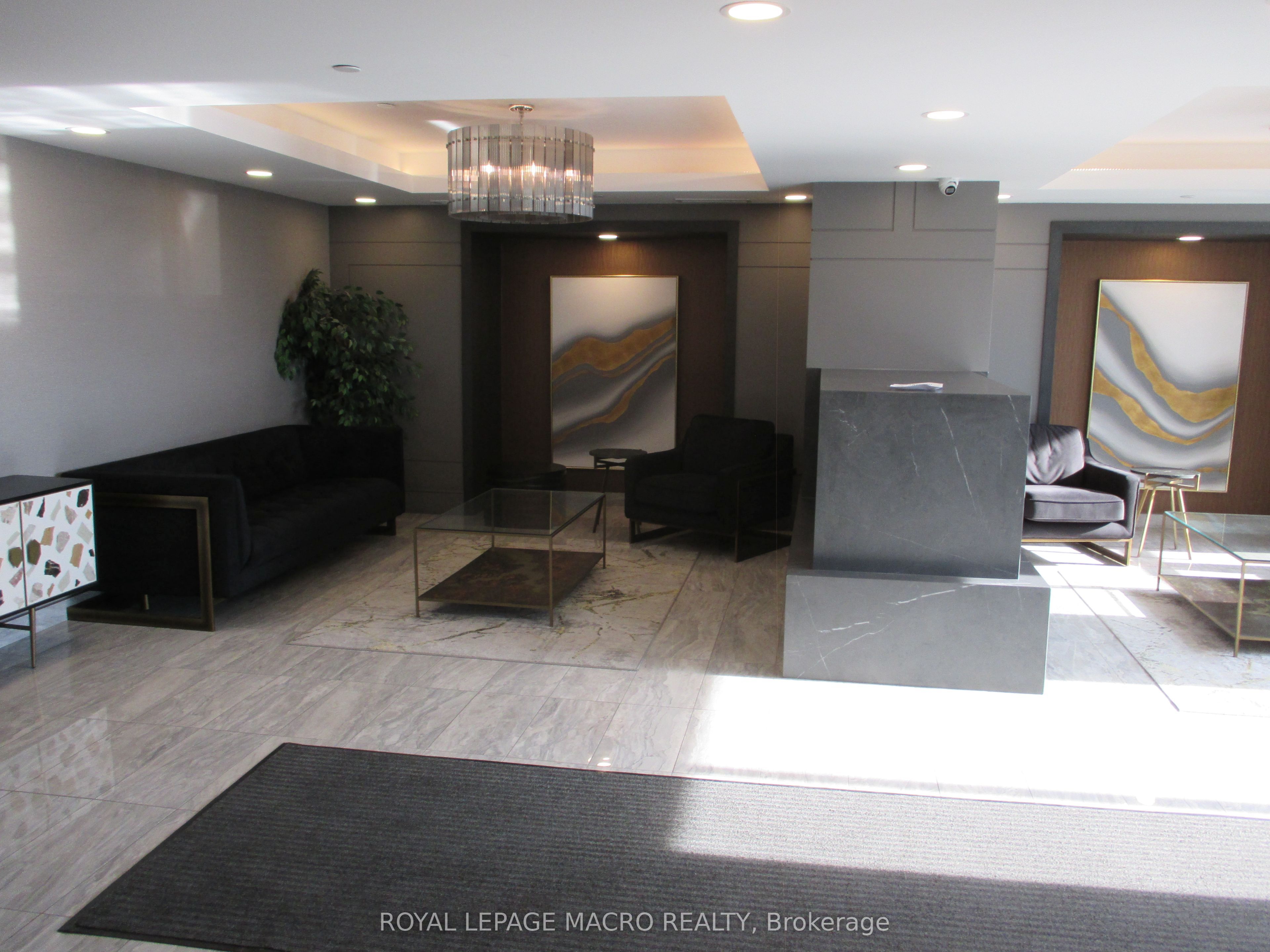 5055 Greenlane Road 533