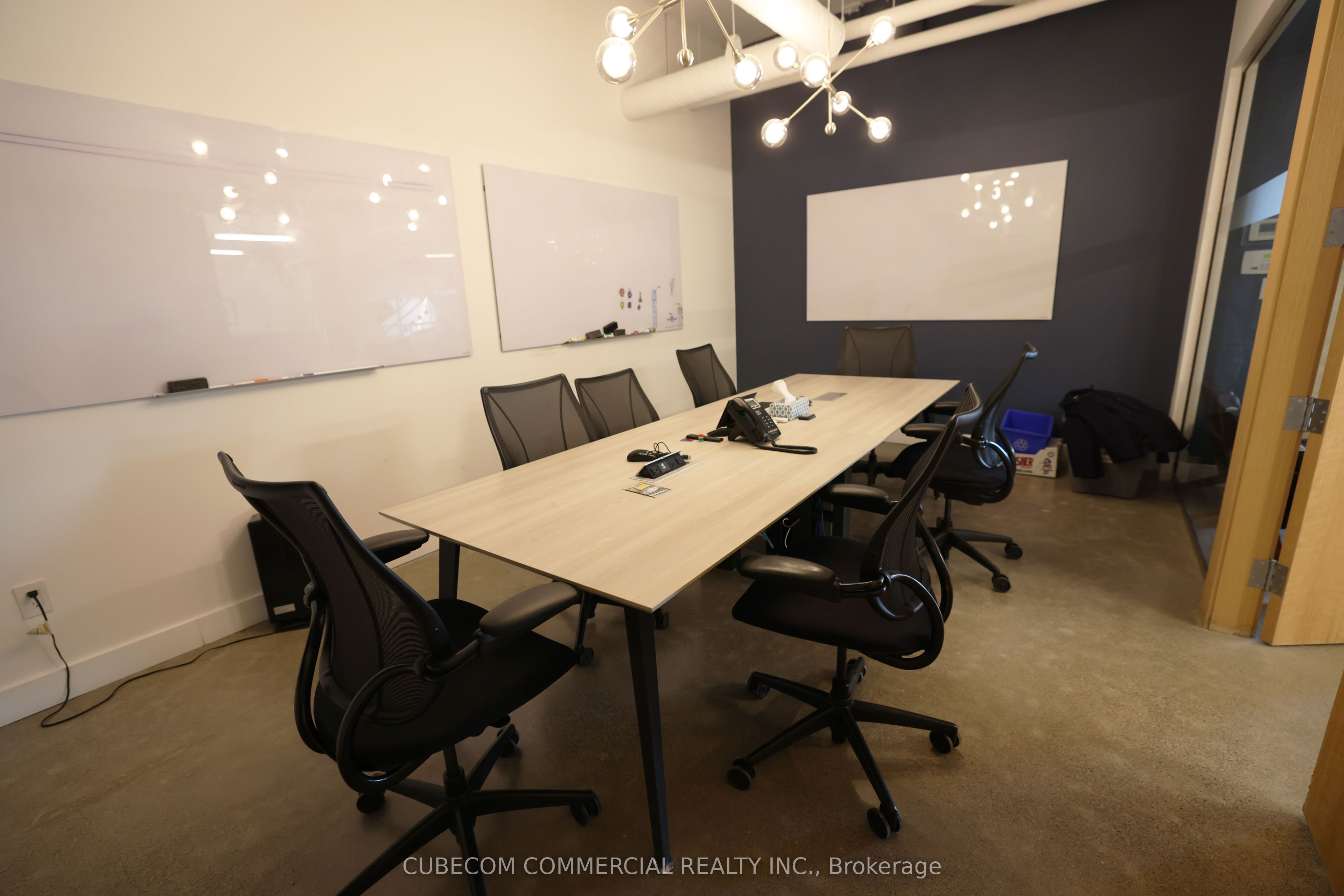 32 Lisgar Street 300