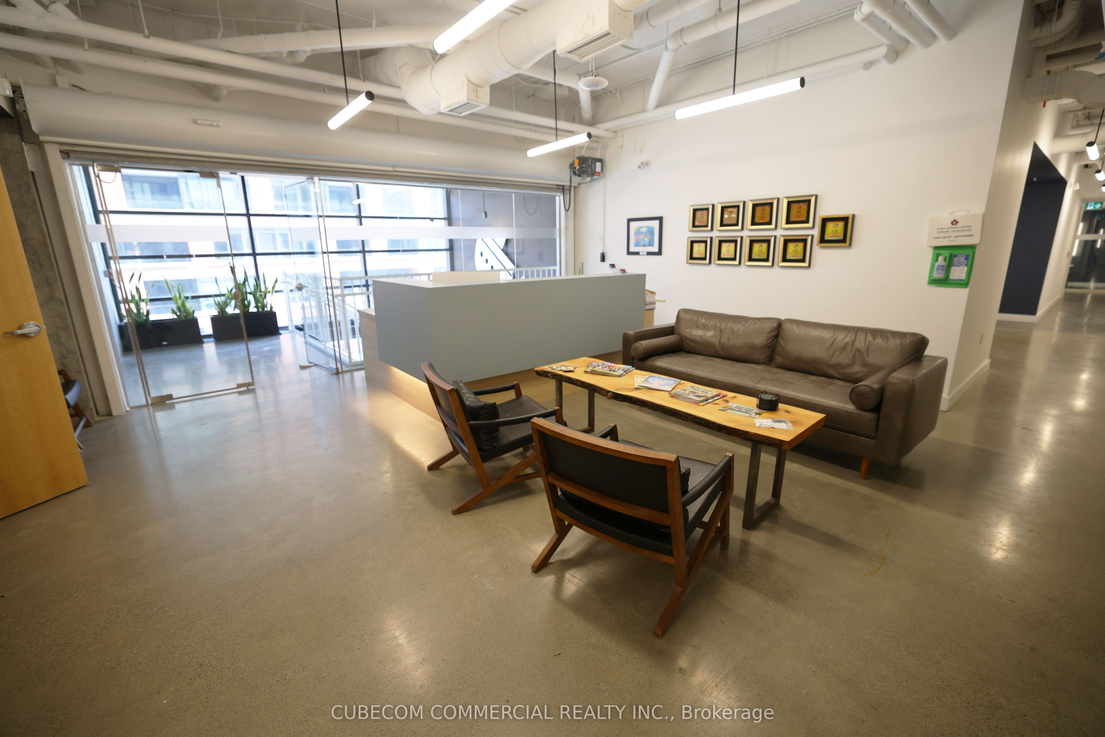 32 Lisgar Street 300