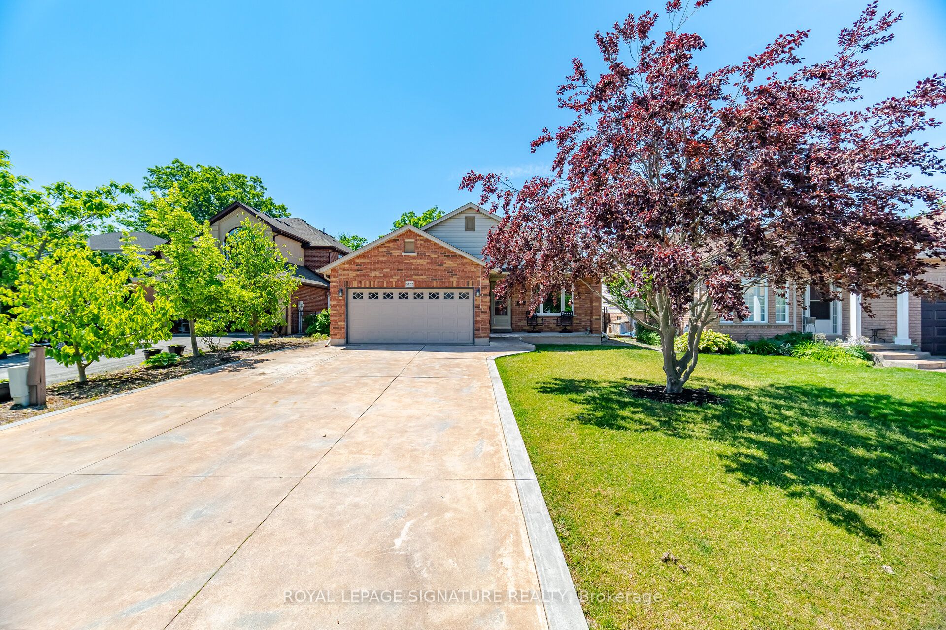 5122 Meadowood Lane