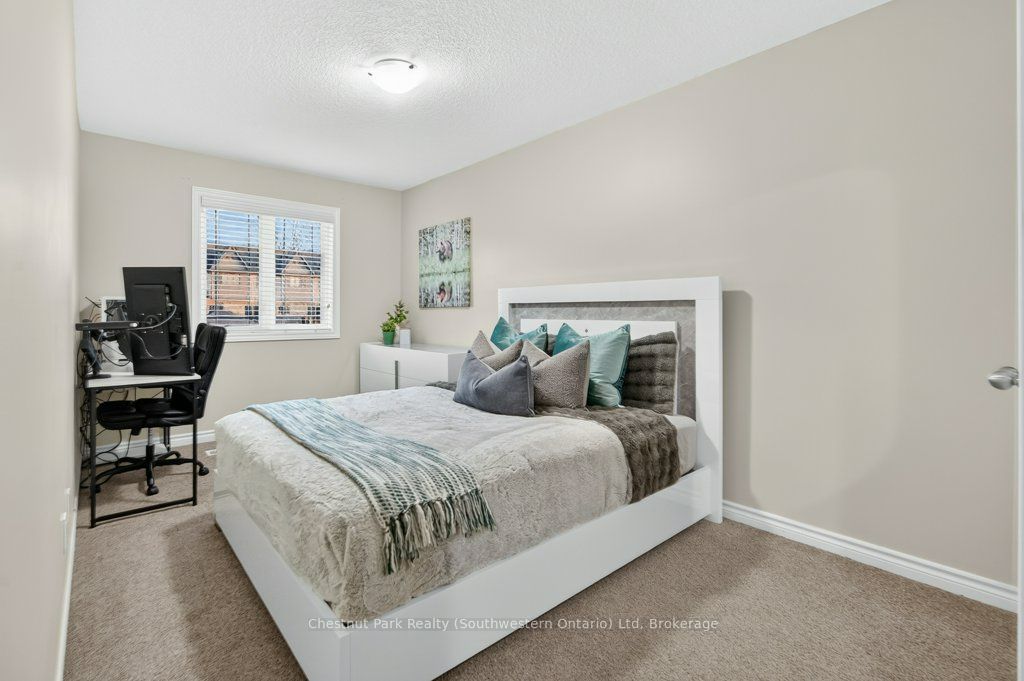 46 Jeffrey Drive