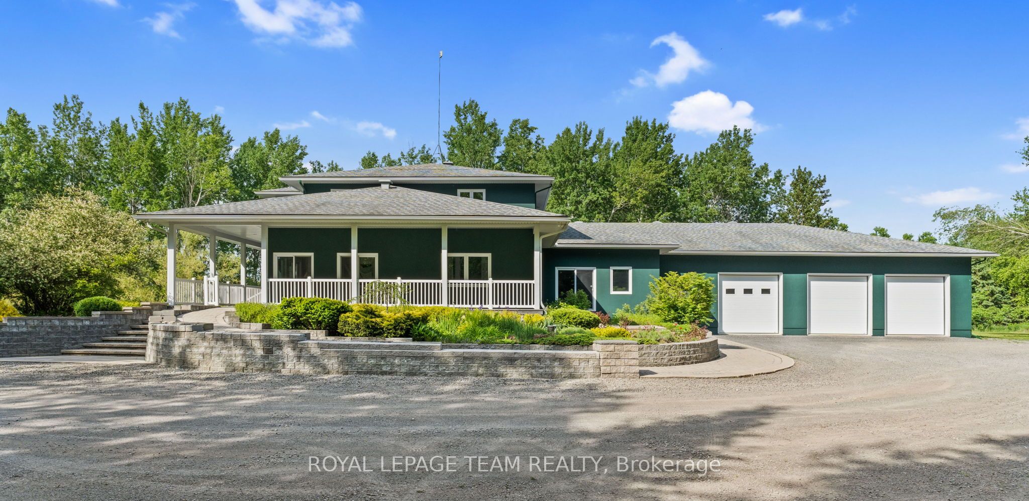 1526 Carsonby Road E