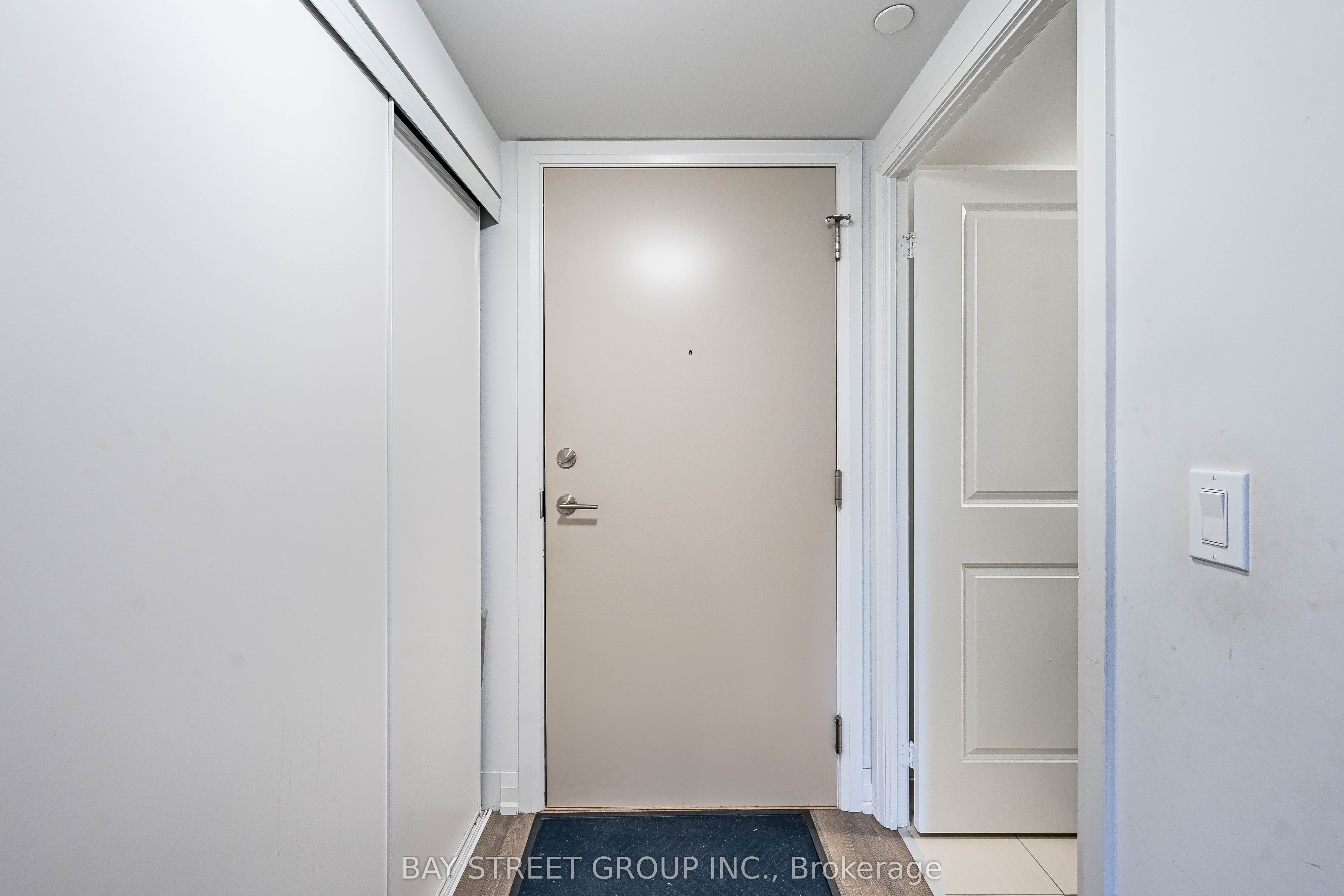 20 Meadowglen Place