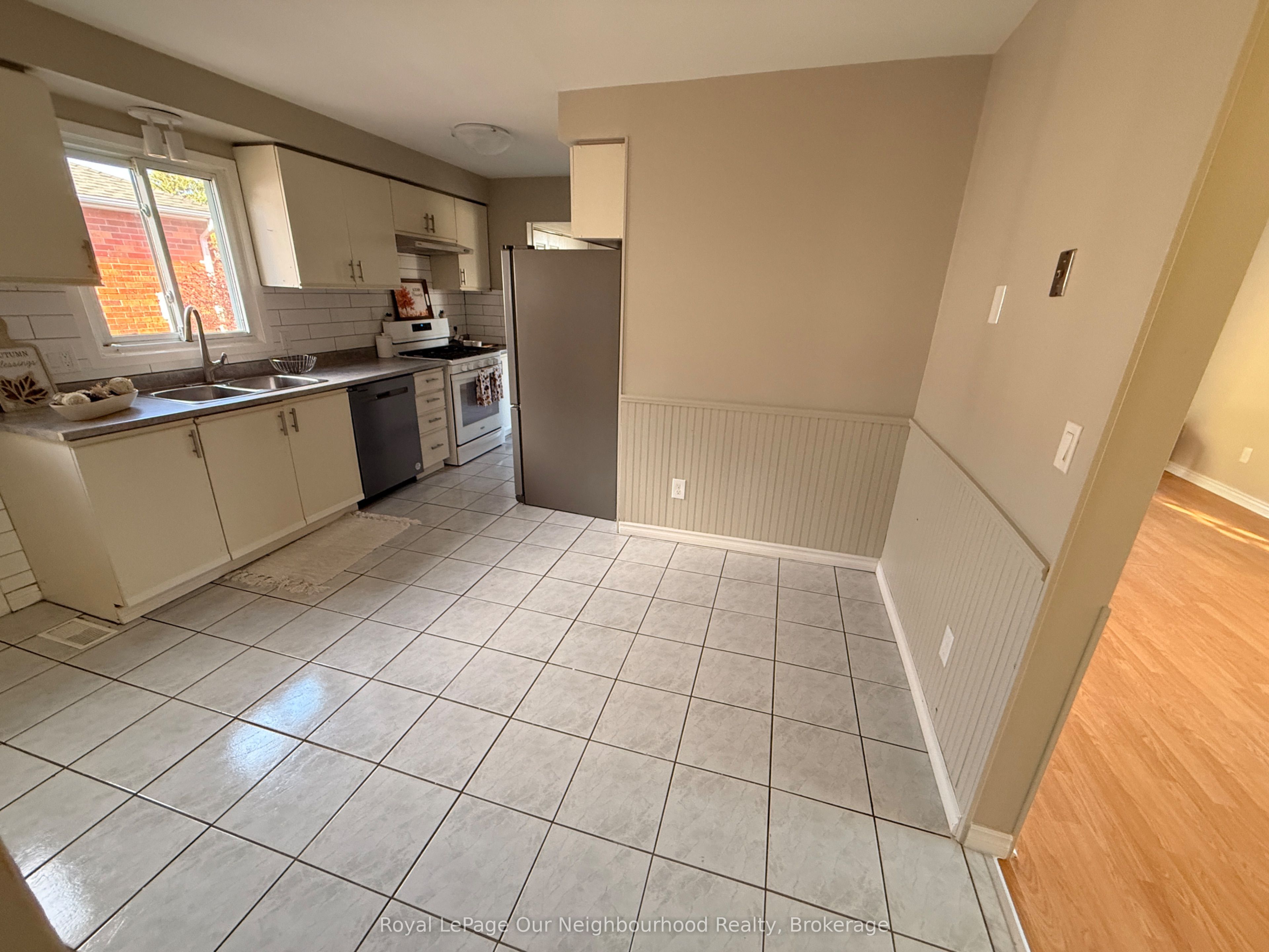 74 Centrefield Drive