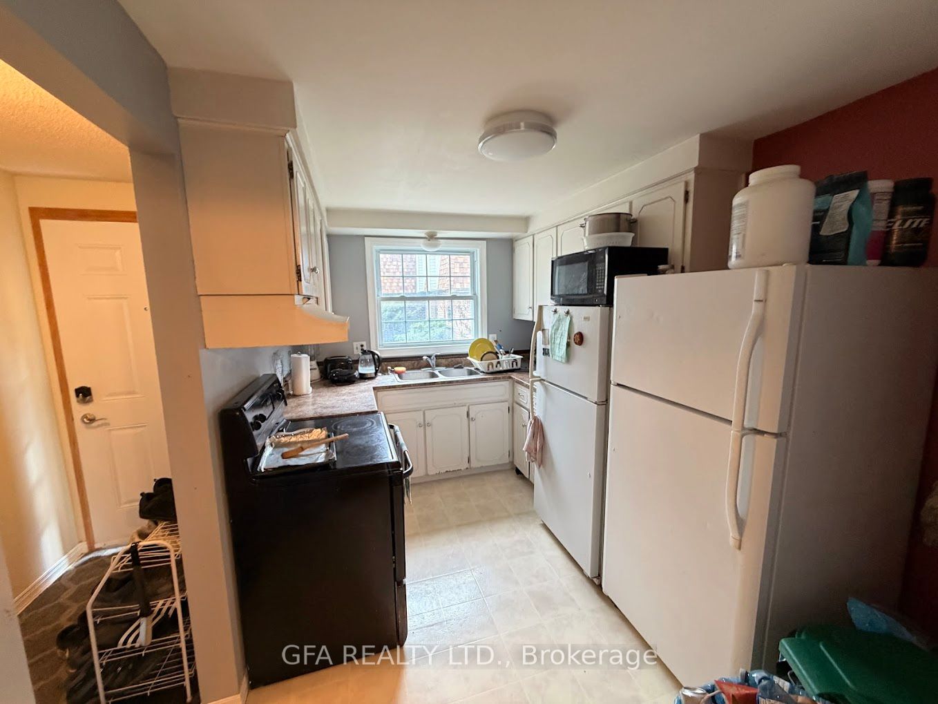 383 EDINBURGH Road S 38