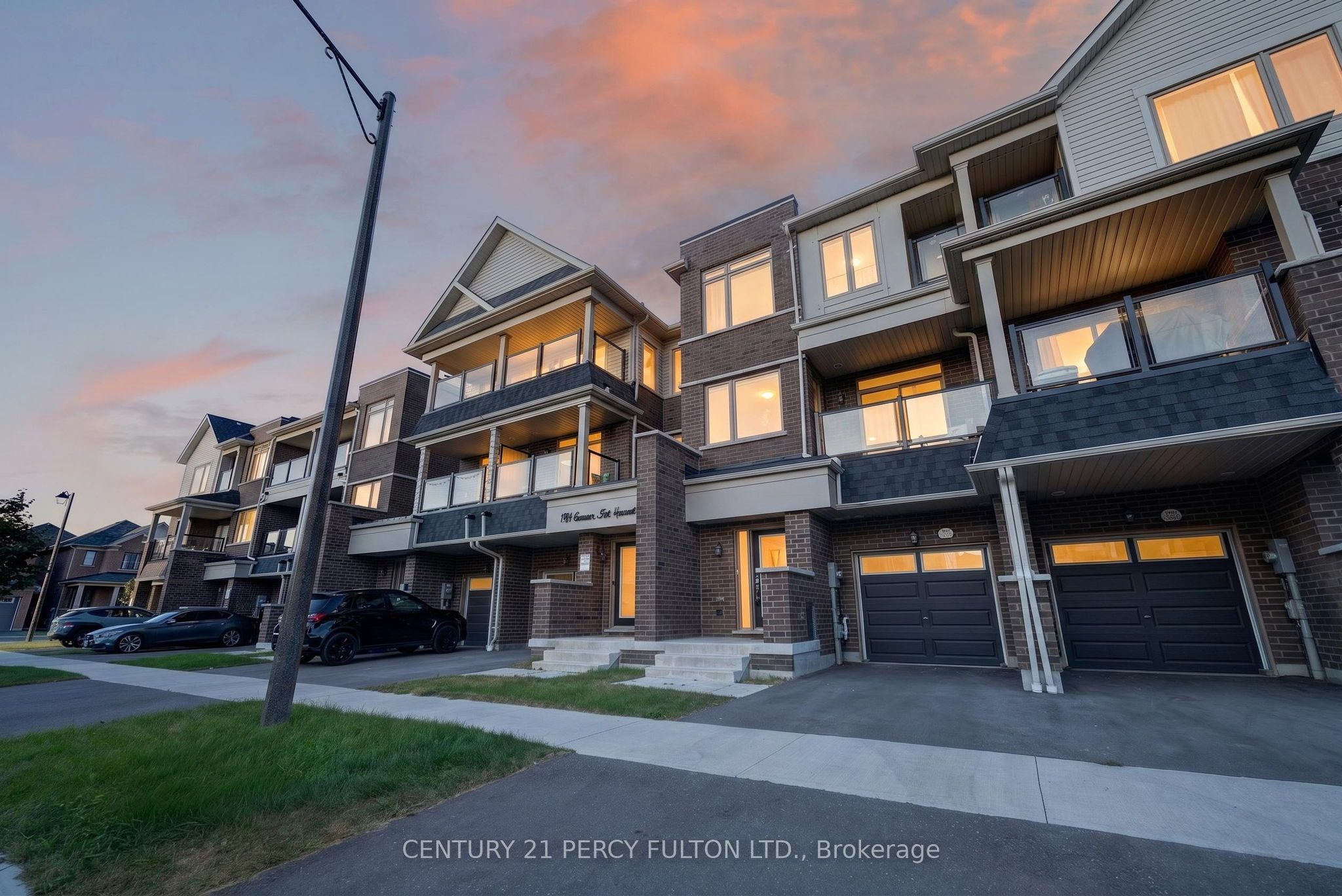 1982 Cameron Lott Crescent