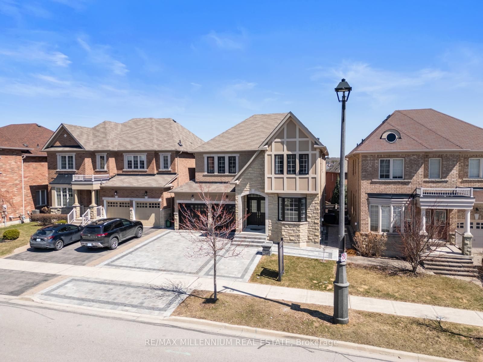 433 Mavrinac Boulevard