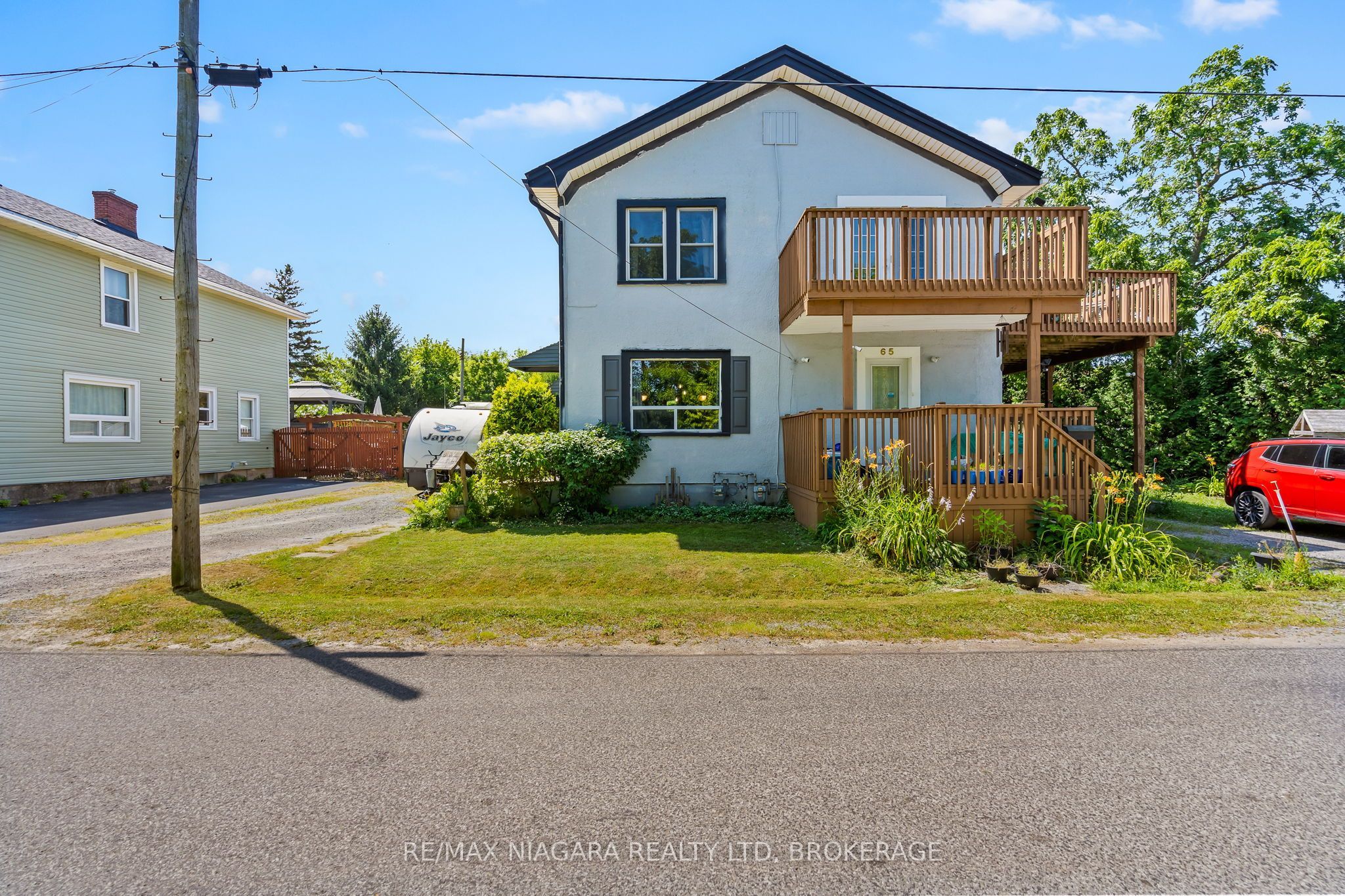 63 Hodgkins Avenue