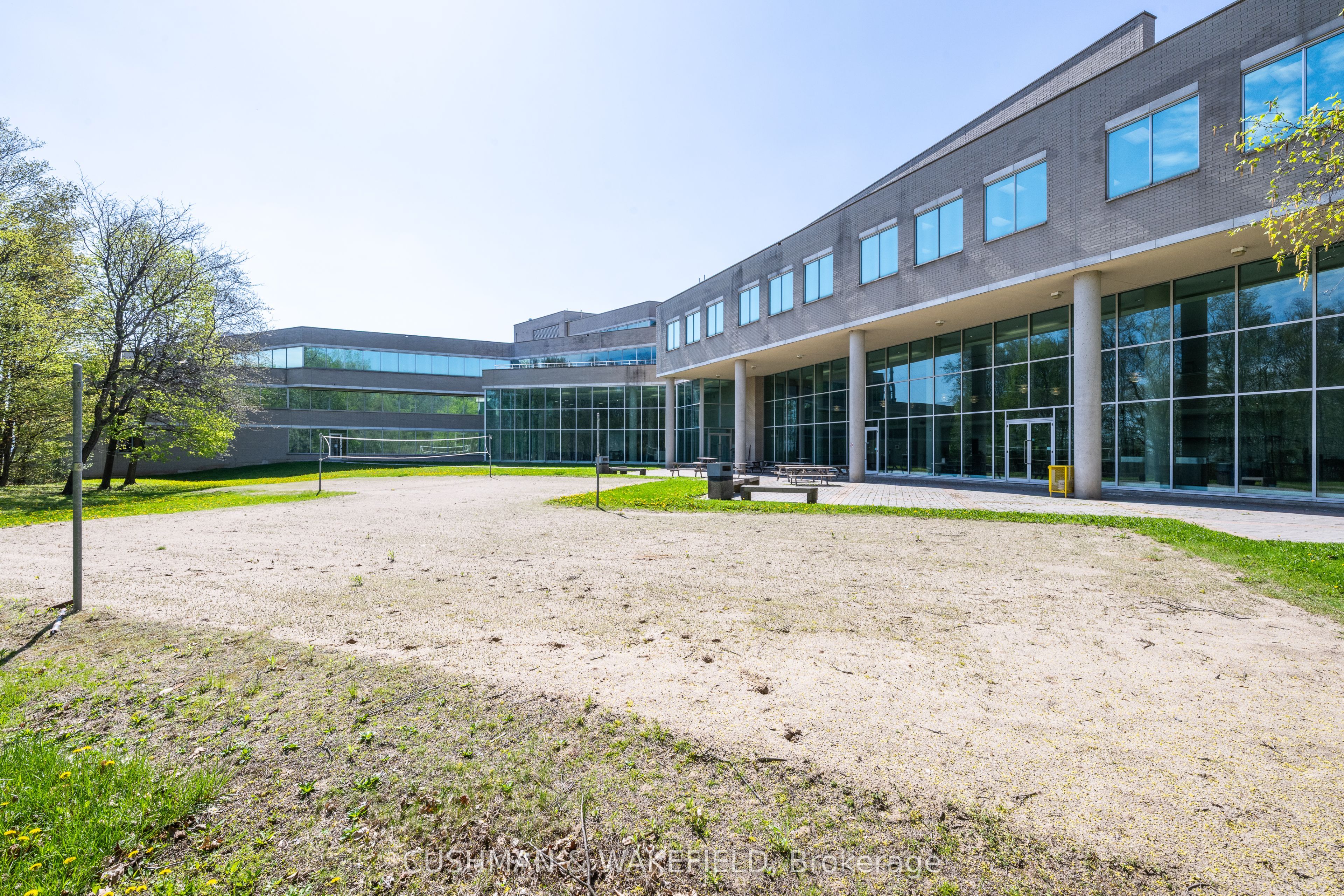 649 North Service Road