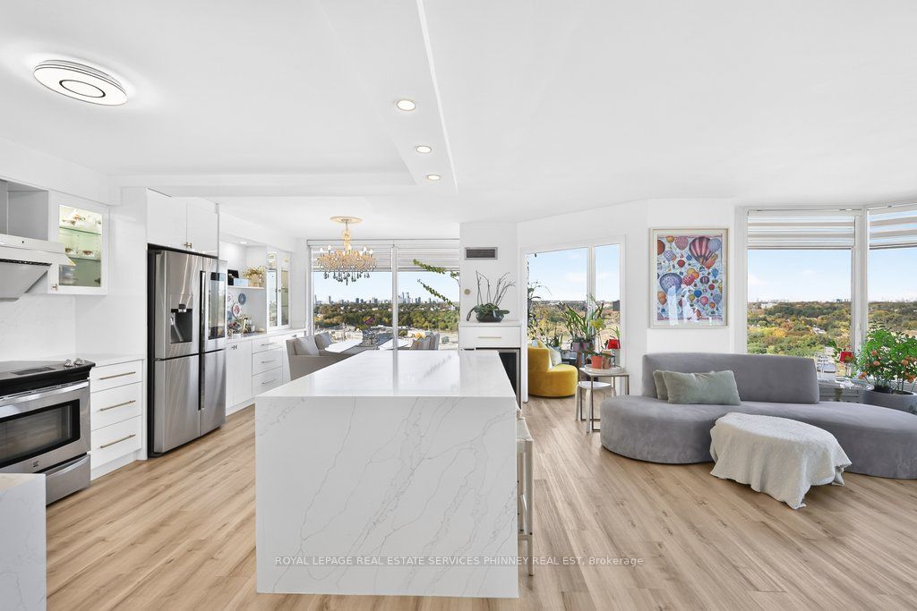 1 Palace Pier Court 2210
