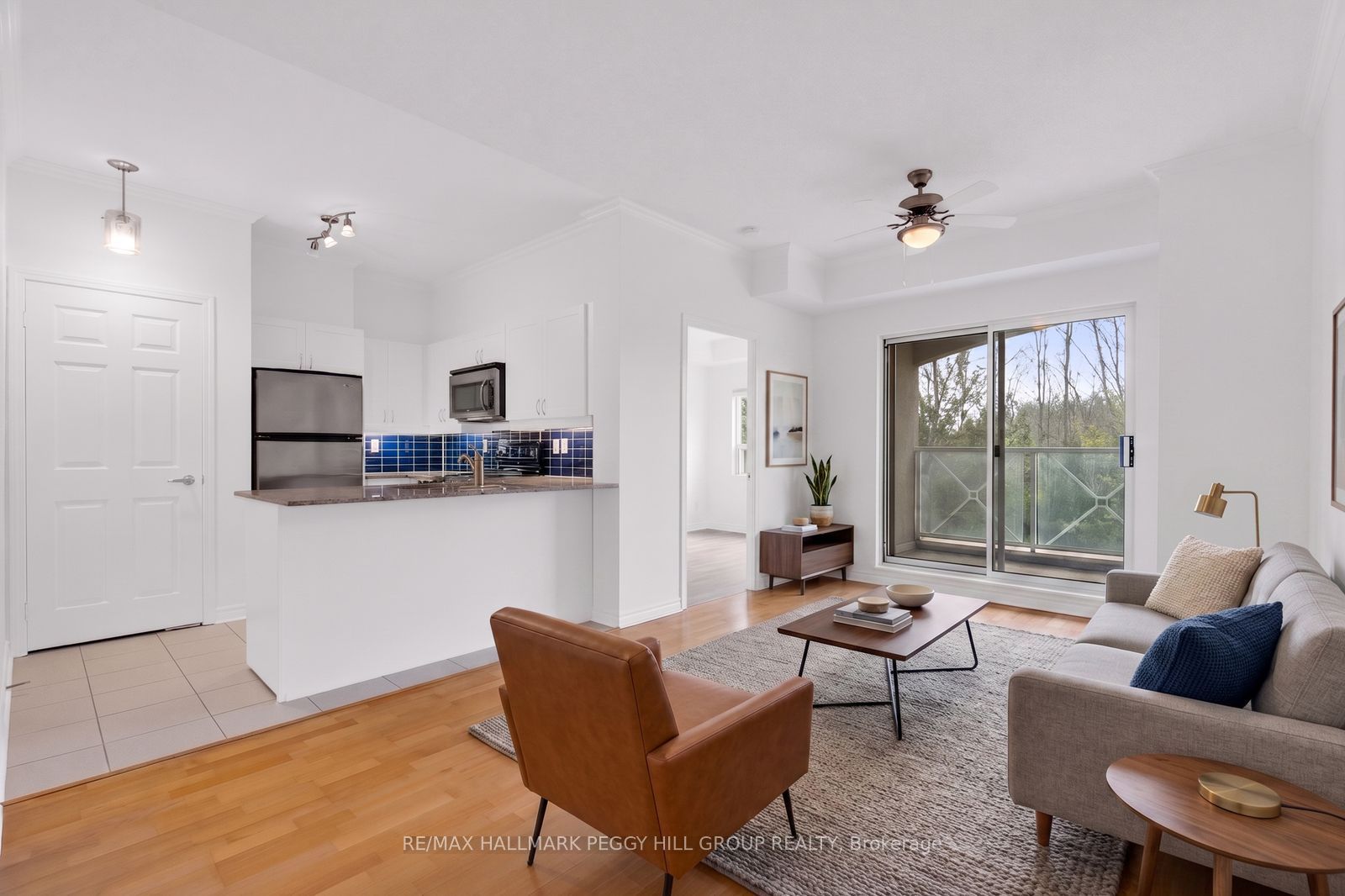 354 Atherley Road 211