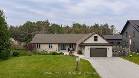 236 Bruce Street South Bruce Peninsula ON N0H 2T0