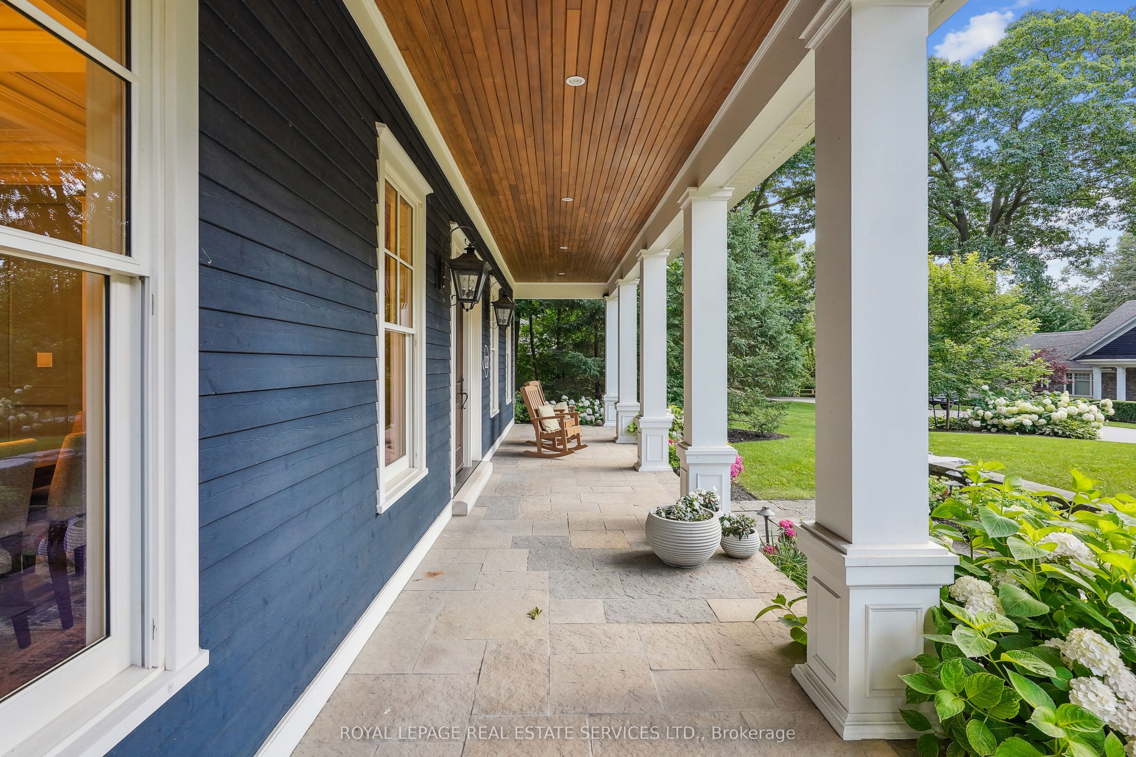 1097 Birchview Avenue